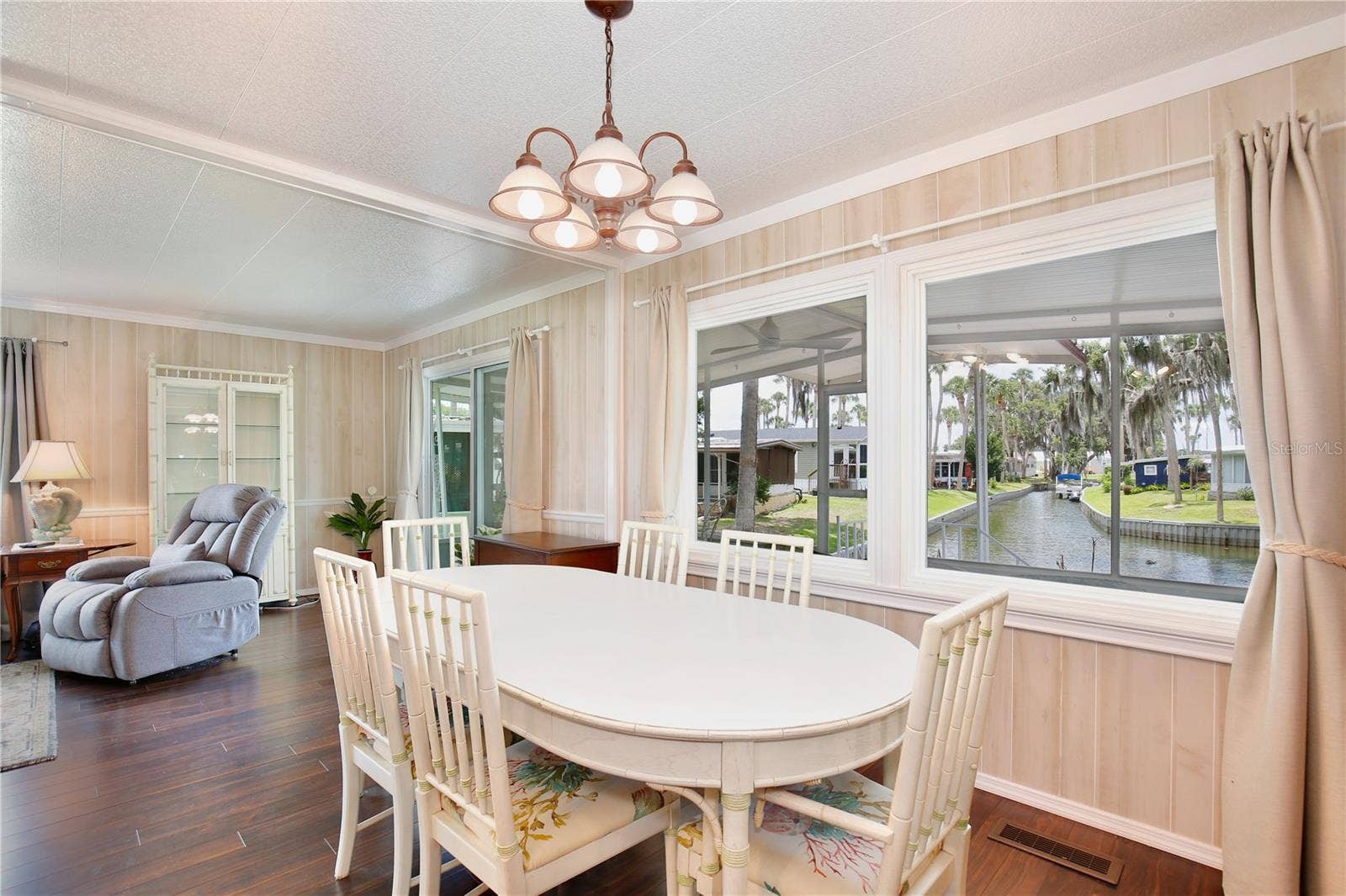 105 CANAL VIEW, Eustis, FL 32726 105 CANAL VIEW, Eustis, FL 32726
