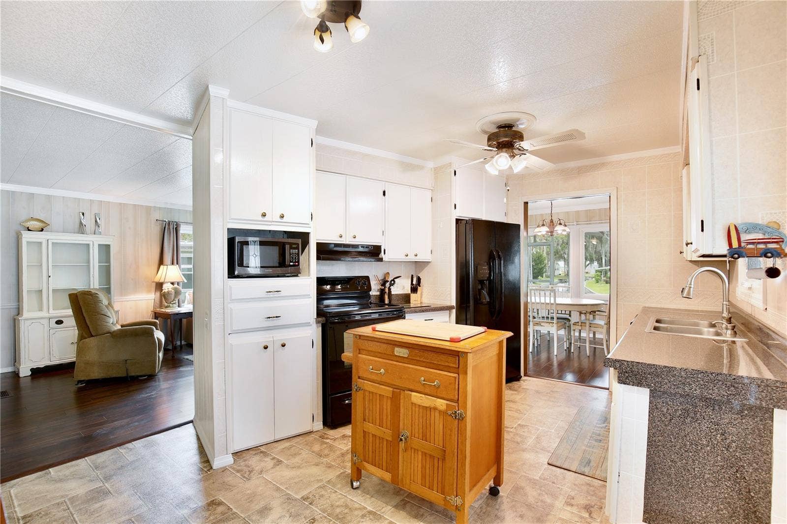 105 CANAL VIEW, Eustis, FL 32726 105 CANAL VIEW, Eustis, FL 32726