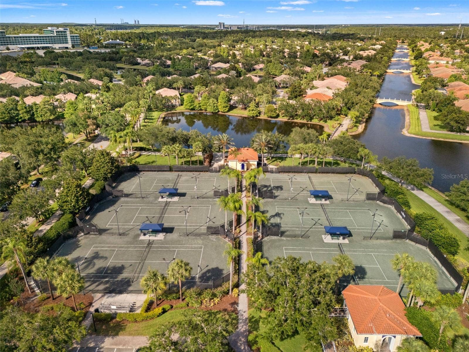 11800 ZELKOVA LANE, Orlando, FL 32827 6 courts for tennis and pickleball