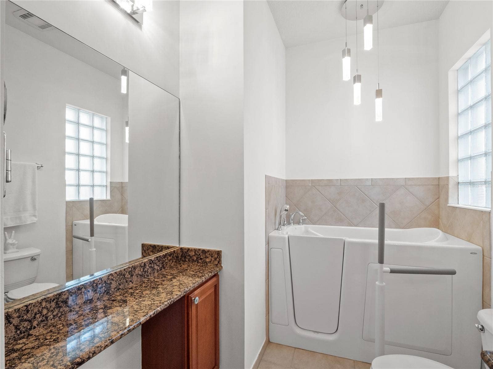 11800 ZELKOVA LANE, Orlando, FL 32827 11800 ZELKOVA LANE, Orlando, FL 32827