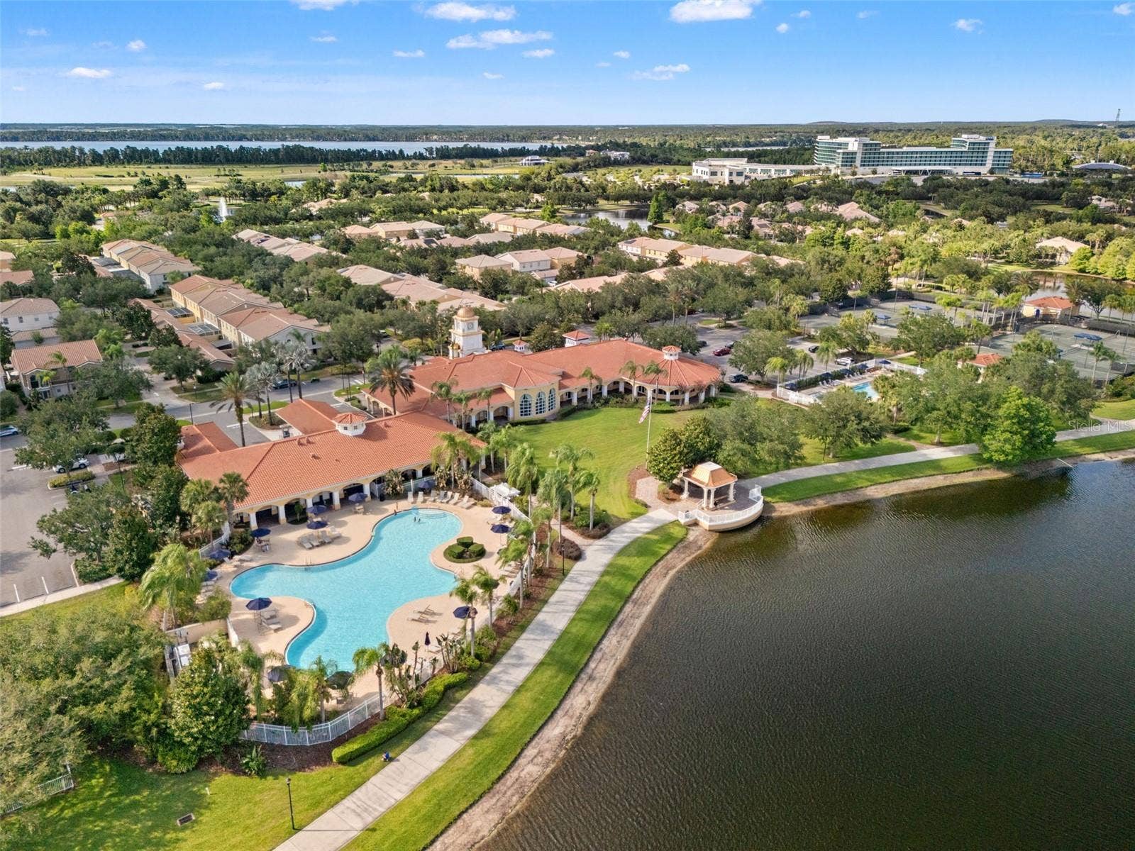 11800 ZELKOVA LANE, Orlando, FL 32827 Fantastic walking paths throughout the community
