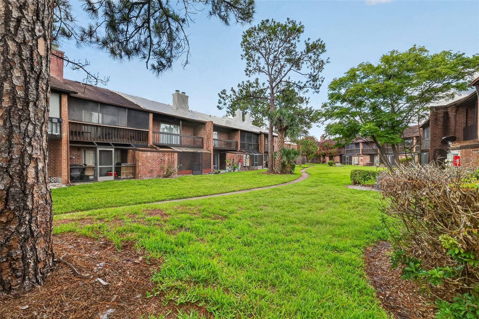 5121 PICADILLY CIRCUS COURT, Orlando, FL 32839 5121 PICADILLY CIRCUS COURT, Orlando, FL 32839