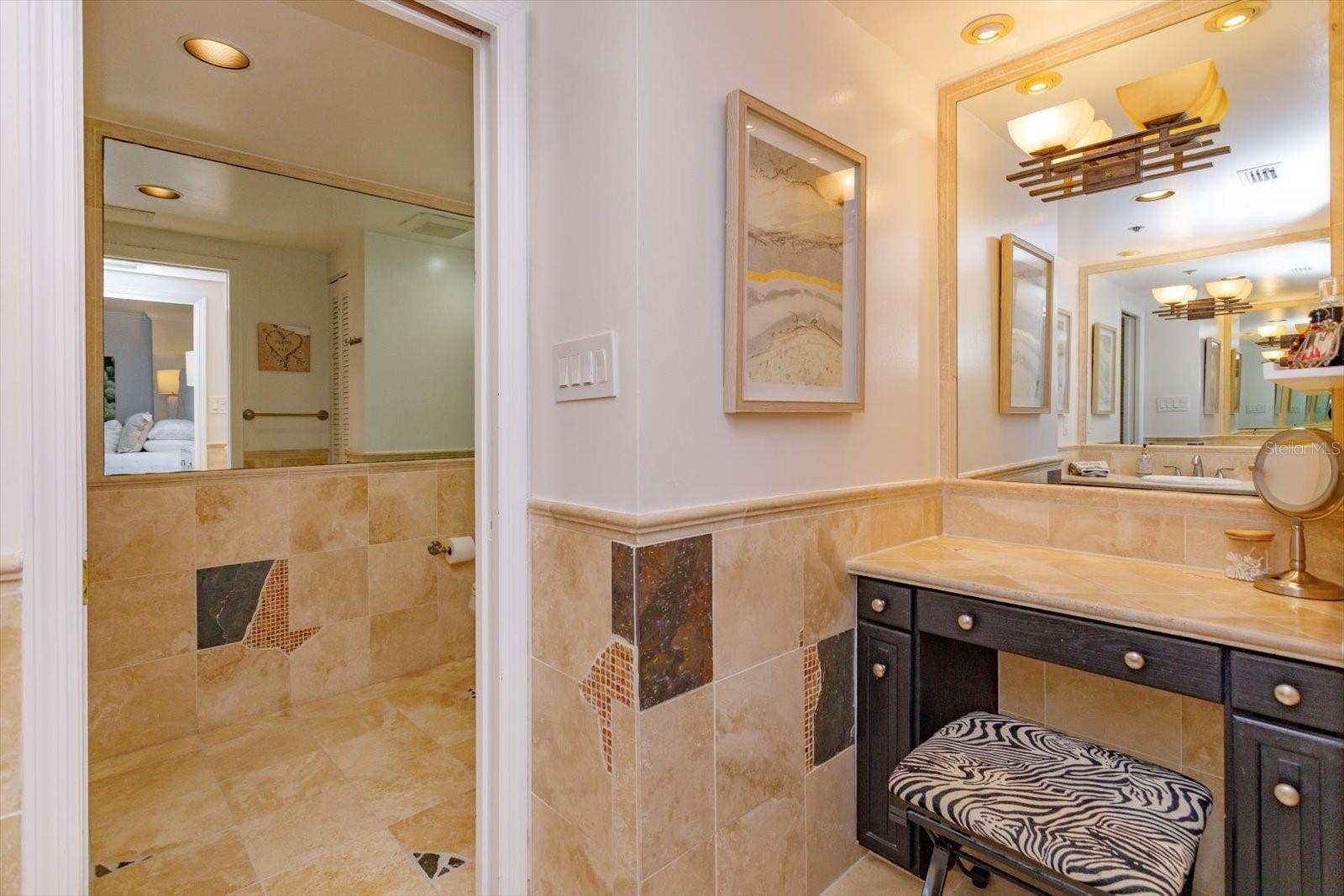 7550 HINSON STREET, #6A, Orlando, FL 32819 7550 HINSON STREET, #6A, Orlando, FL 32819