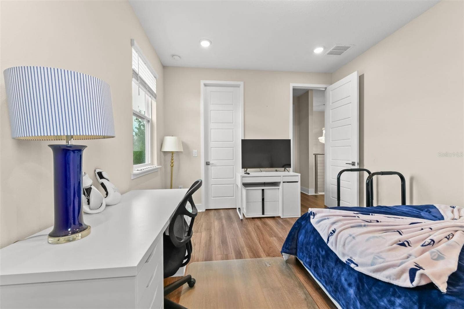 6048 BIMINI TWIST LOOP, Orlando, FL 32819 6048 BIMINI TWIST LOOP, Orlando, FL 32819