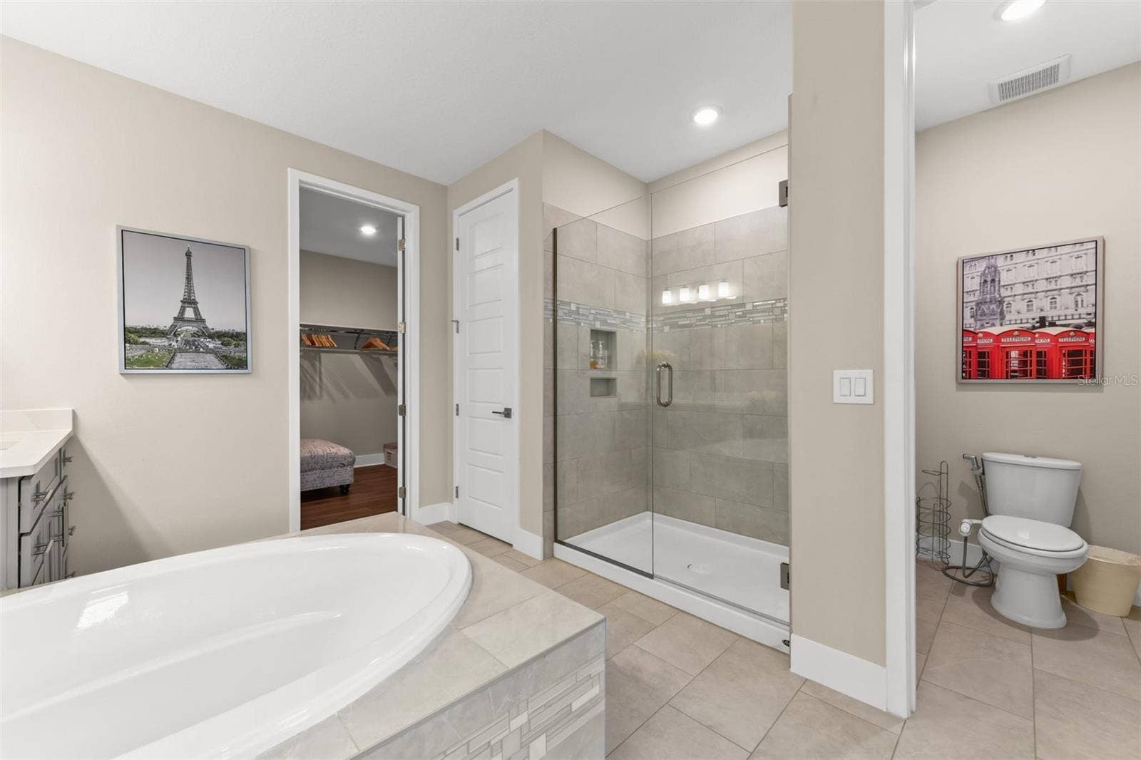 6048 BIMINI TWIST LOOP, Orlando, FL 32819 6048 BIMINI TWIST LOOP, Orlando, FL 32819