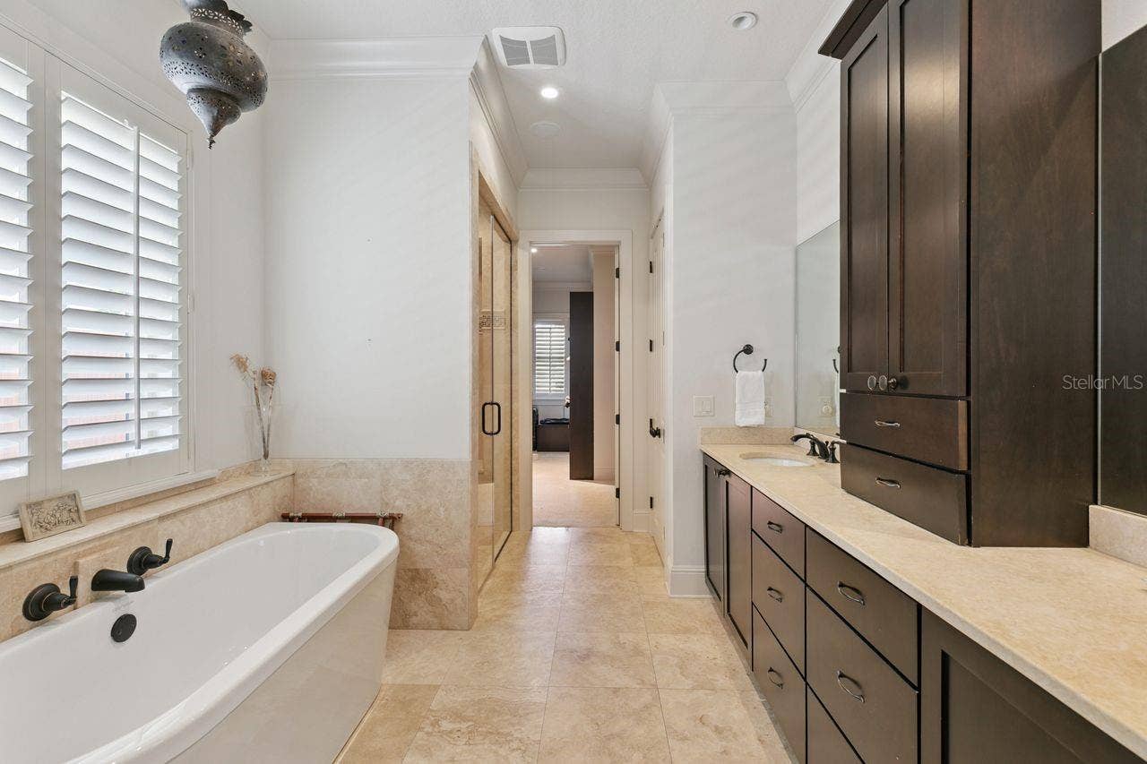 2240 VENETIAN WAY, Winter Park, FL 32789 2240 VENETIAN WAY, Winter Park, FL 32789