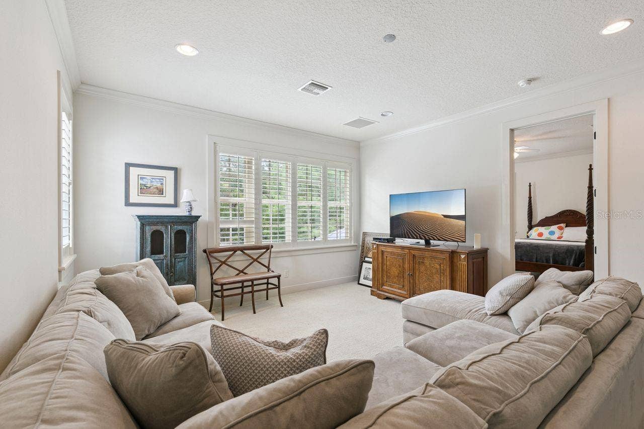 2240 VENETIAN WAY, Winter Park, FL 32789 2240 VENETIAN WAY, Winter Park, FL 32789