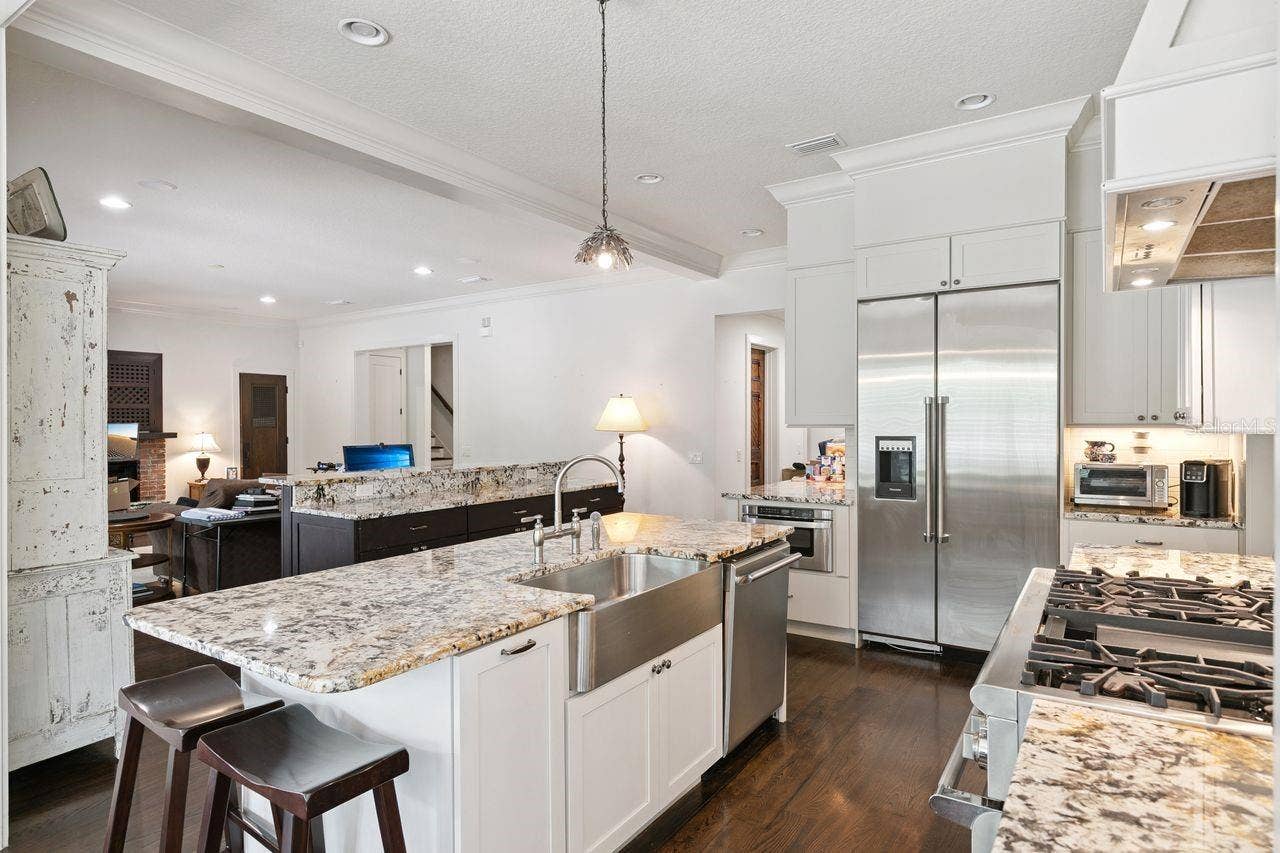 2240 VENETIAN WAY, Winter Park, FL 32789 2240 VENETIAN WAY, Winter Park, FL 32789