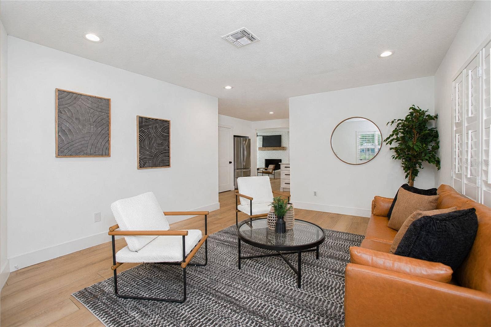20 E DIVISION STREET, Winter Garden, FL 34787 20 E DIVISION STREET, Winter Garden, FL 34787