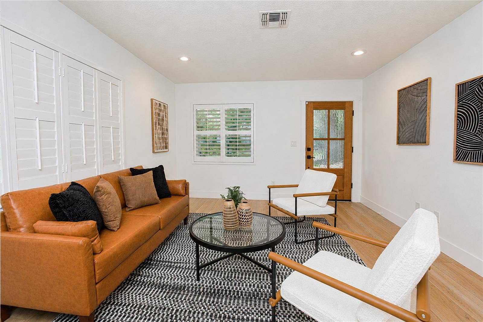 20 E DIVISION STREET, Winter Garden, FL 34787 20 E DIVISION STREET, Winter Garden, FL 34787