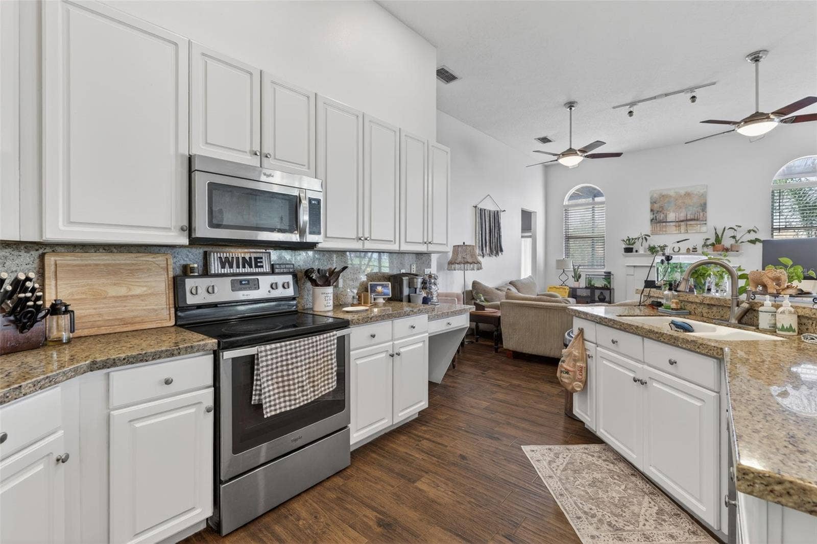 4552 LAKE CALABAY DRIVE, Orlando, FL 32837 4552 LAKE CALABAY DRIVE, Orlando, FL 32837