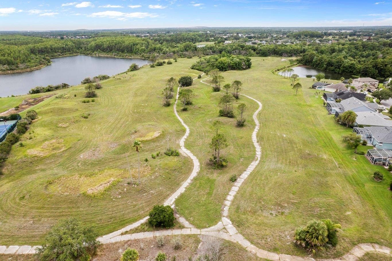 526 FITZWILLIAM WAY, Orlando, FL 32828 Amenities