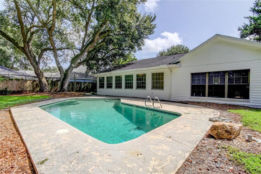 Property photo for 10406 RECLINATA LANE, Tampa, FL