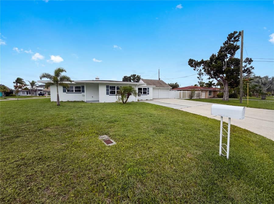 Property photo for 567 BAYWOOD DRIVE N, Dunedin, FL