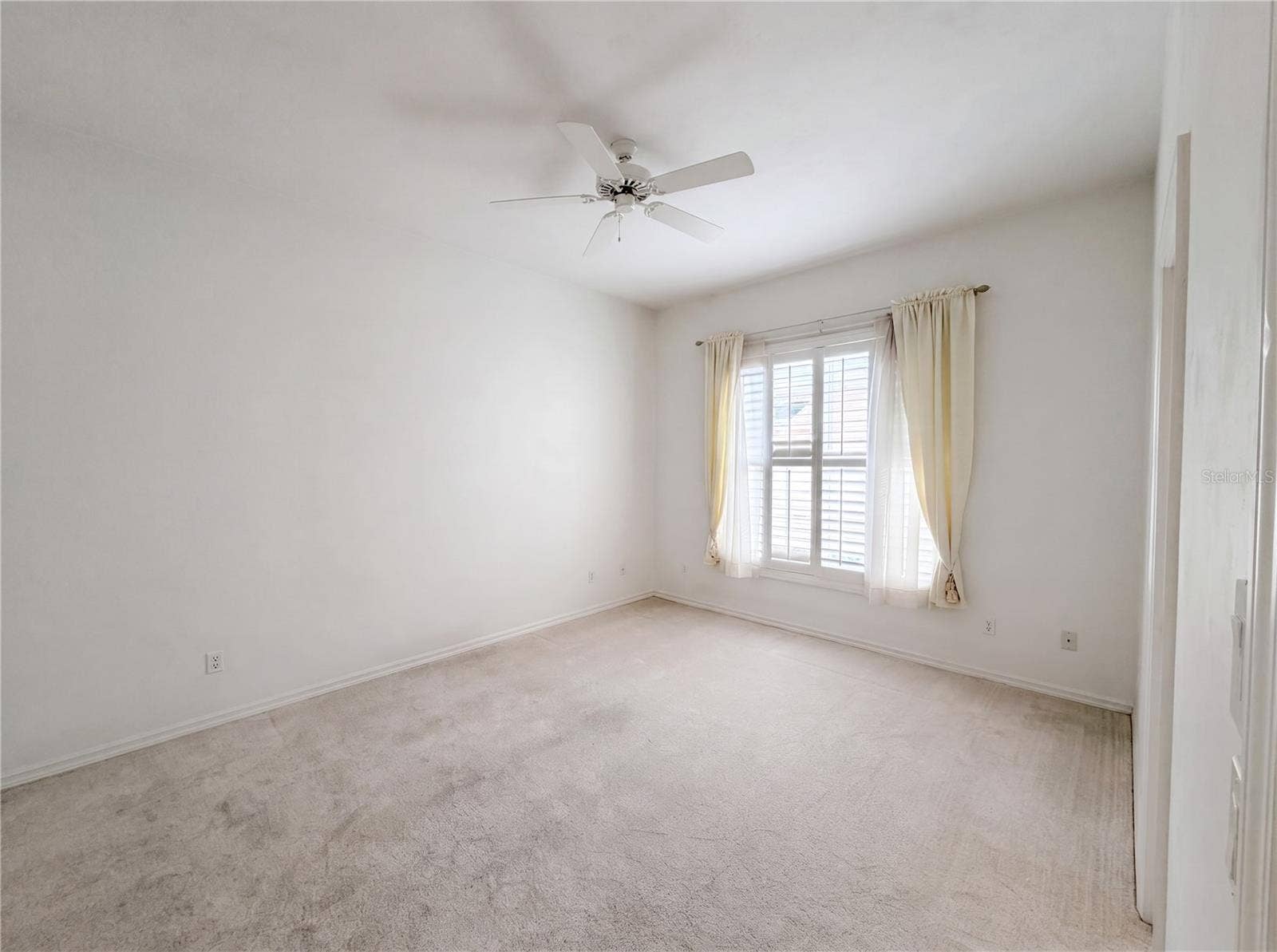 3319 NEWBLISS CIRCLE, Ormond Beach, FL 32174 3319 NEWBLISS CIRCLE, Ormond Beach, FL 32174