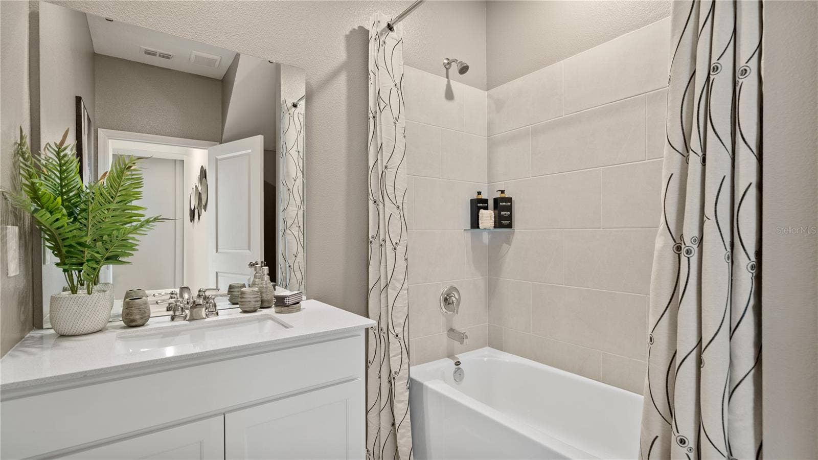 3121 ROCKWOOD WAY, Minneola, FL 34715 3121 ROCKWOOD WAY, Minneola, FL 34715