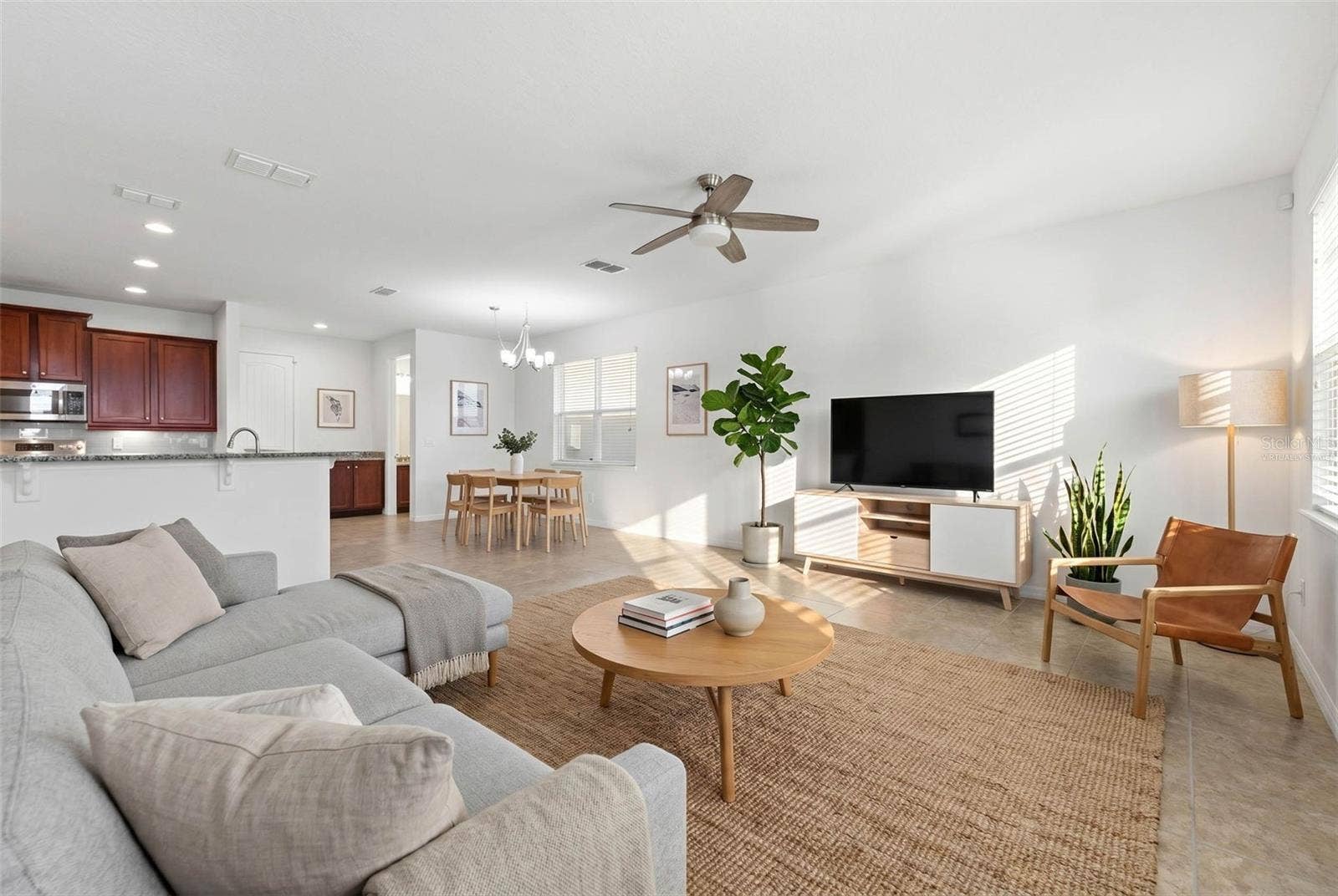 13786 SUMMER HARBOR COURT, Windermere, FL 34786 Virtually Staged