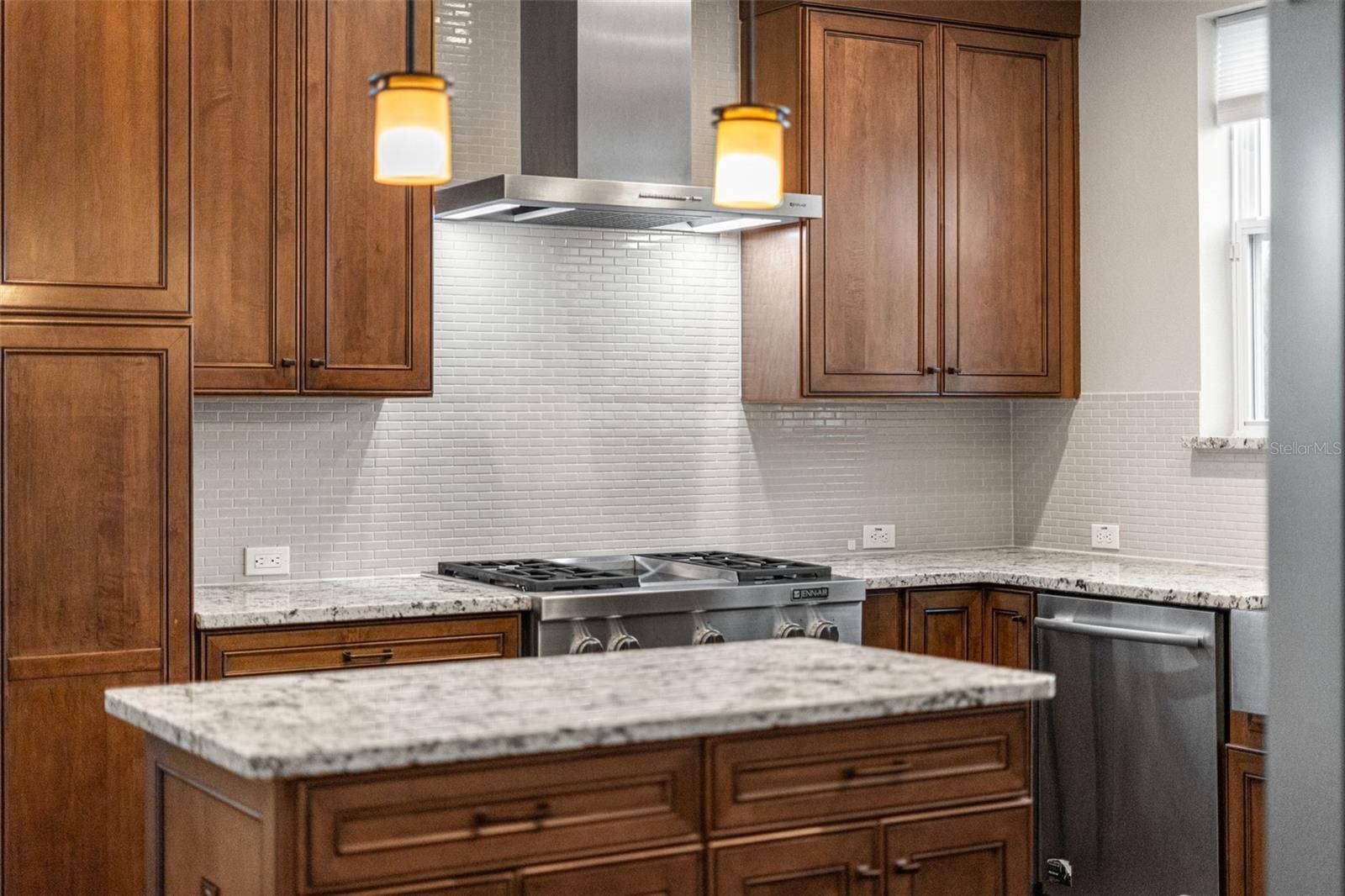 437 N CAPEN AVENUE, Winter Park, FL 32789 437 N CAPEN AVENUE, Winter Park, FL 32789