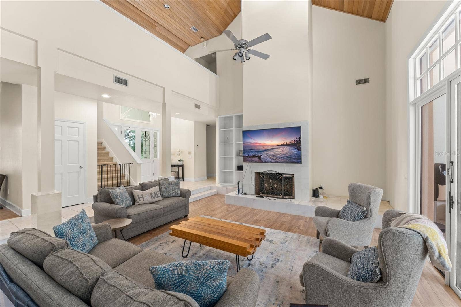 5073 LATROBE DR, Windermere, FL 34786 5073 LATROBE DR, Windermere, FL 34786