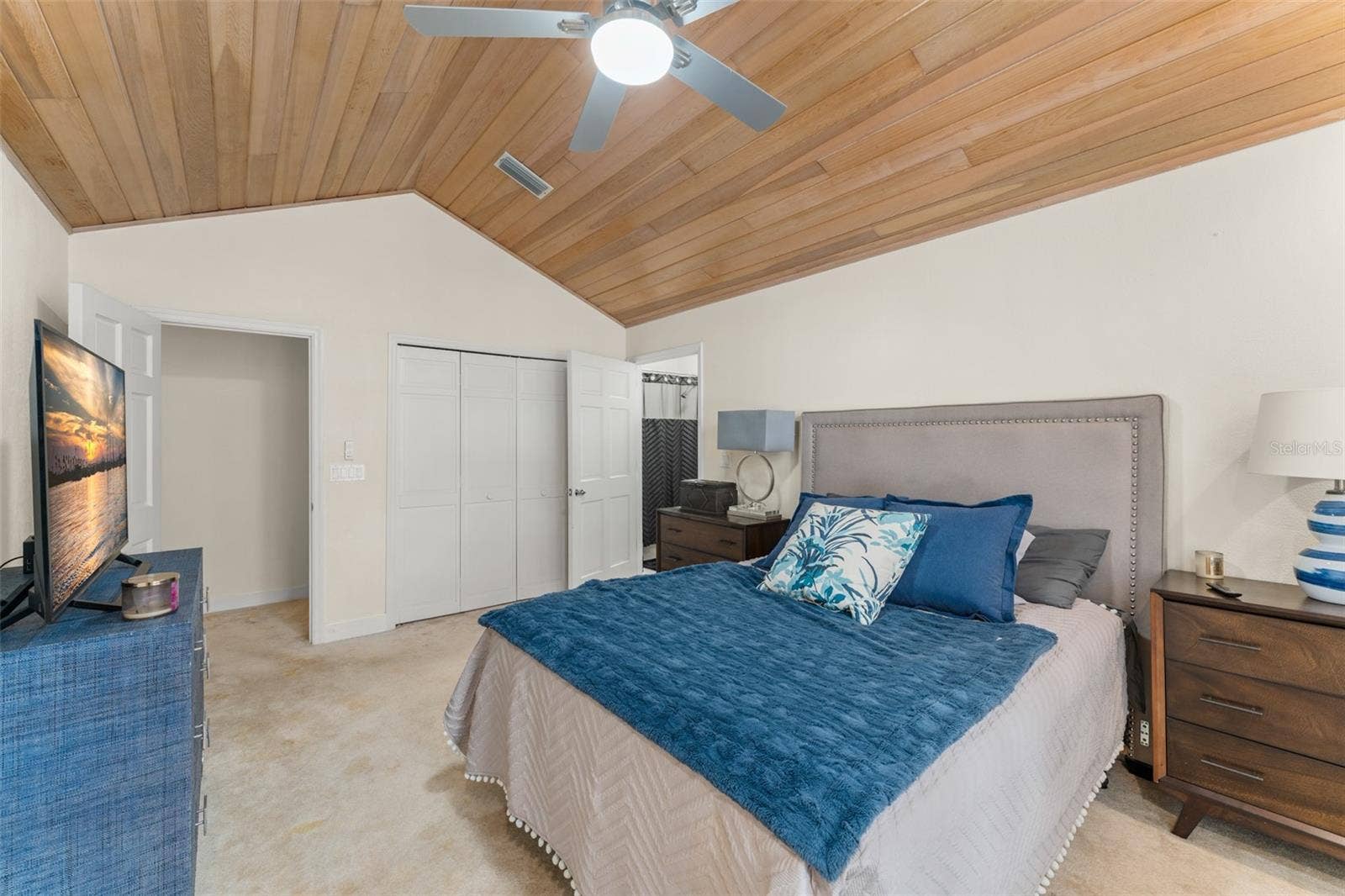 5073 LATROBE DR, Windermere, FL 34786 5073 LATROBE DR, Windermere, FL 34786
