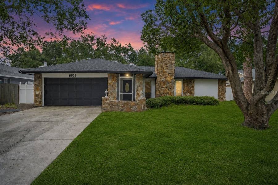 Property photo for 5533 PENTAIL CIRCLE, Tampa, FL