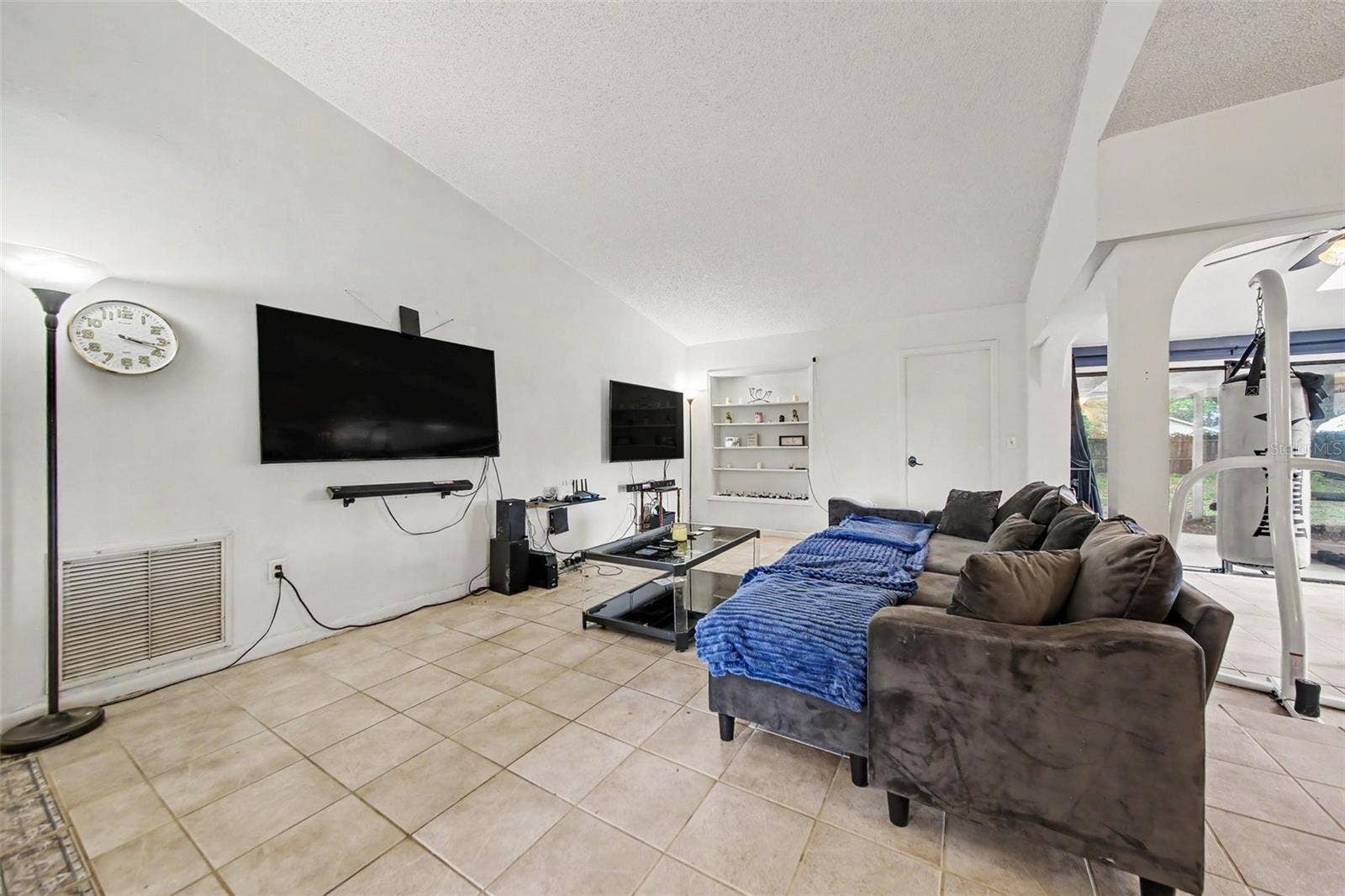 2008 HOUNDSLAKE DRIVE, Winter Park, FL 32792 2008 HOUNDSLAKE DRIVE, Winter Park, FL 32792