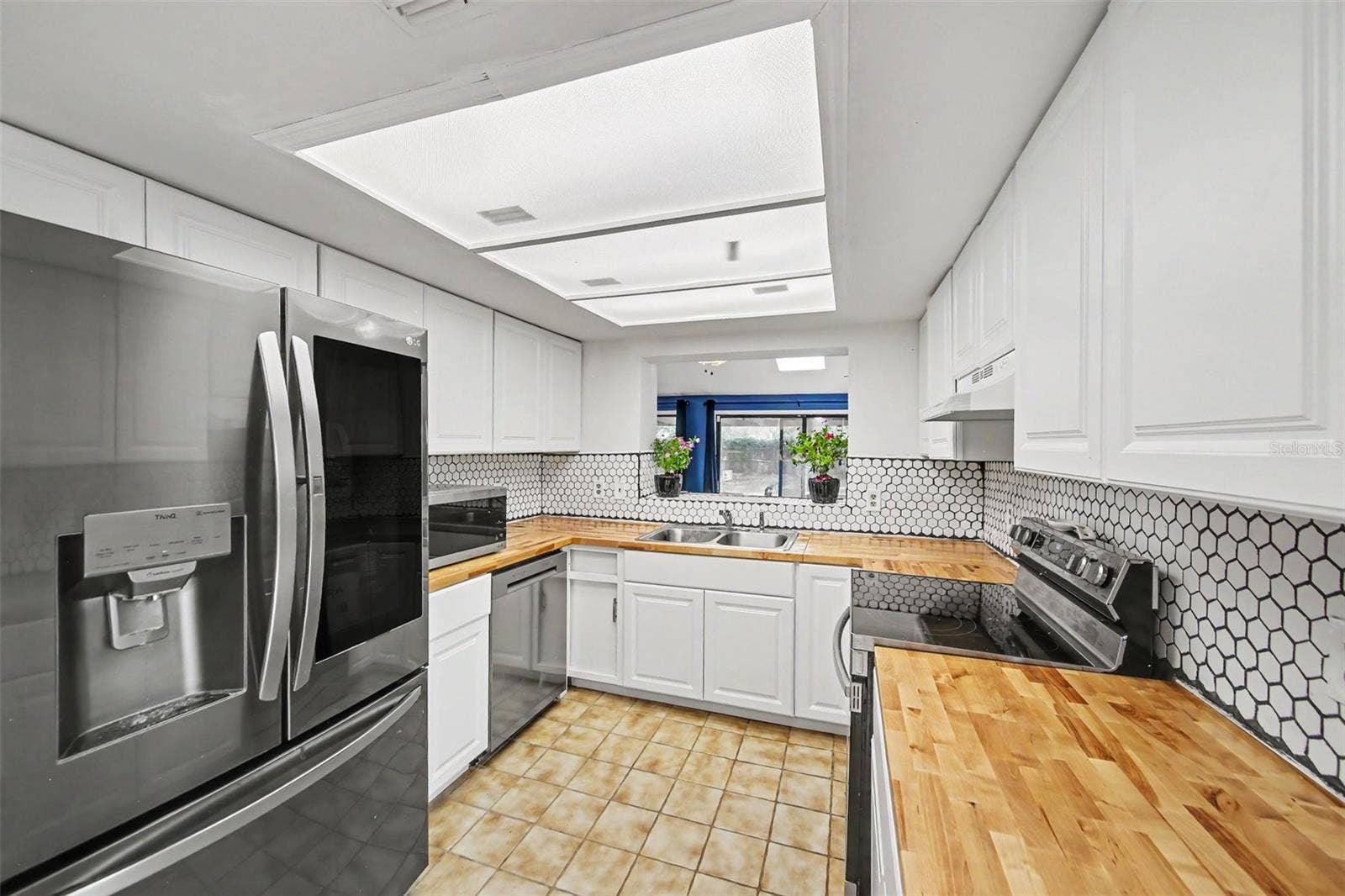 2008 HOUNDSLAKE DRIVE, Winter Park, FL 32792 2008 HOUNDSLAKE DRIVE, Winter Park, FL 32792