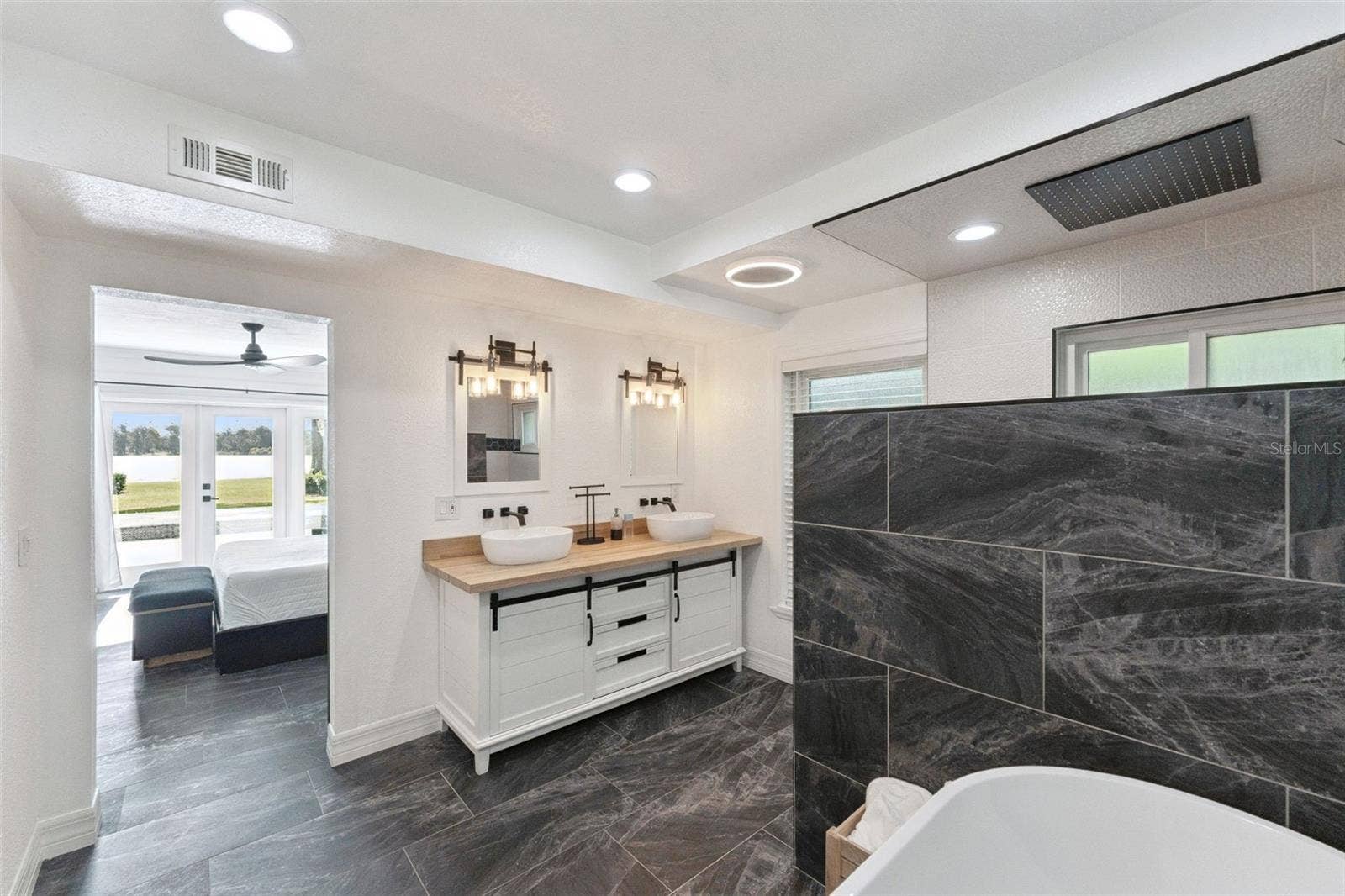 5583 JESSAMINE LANE, Orlando, FL 32839 Primary bathroom