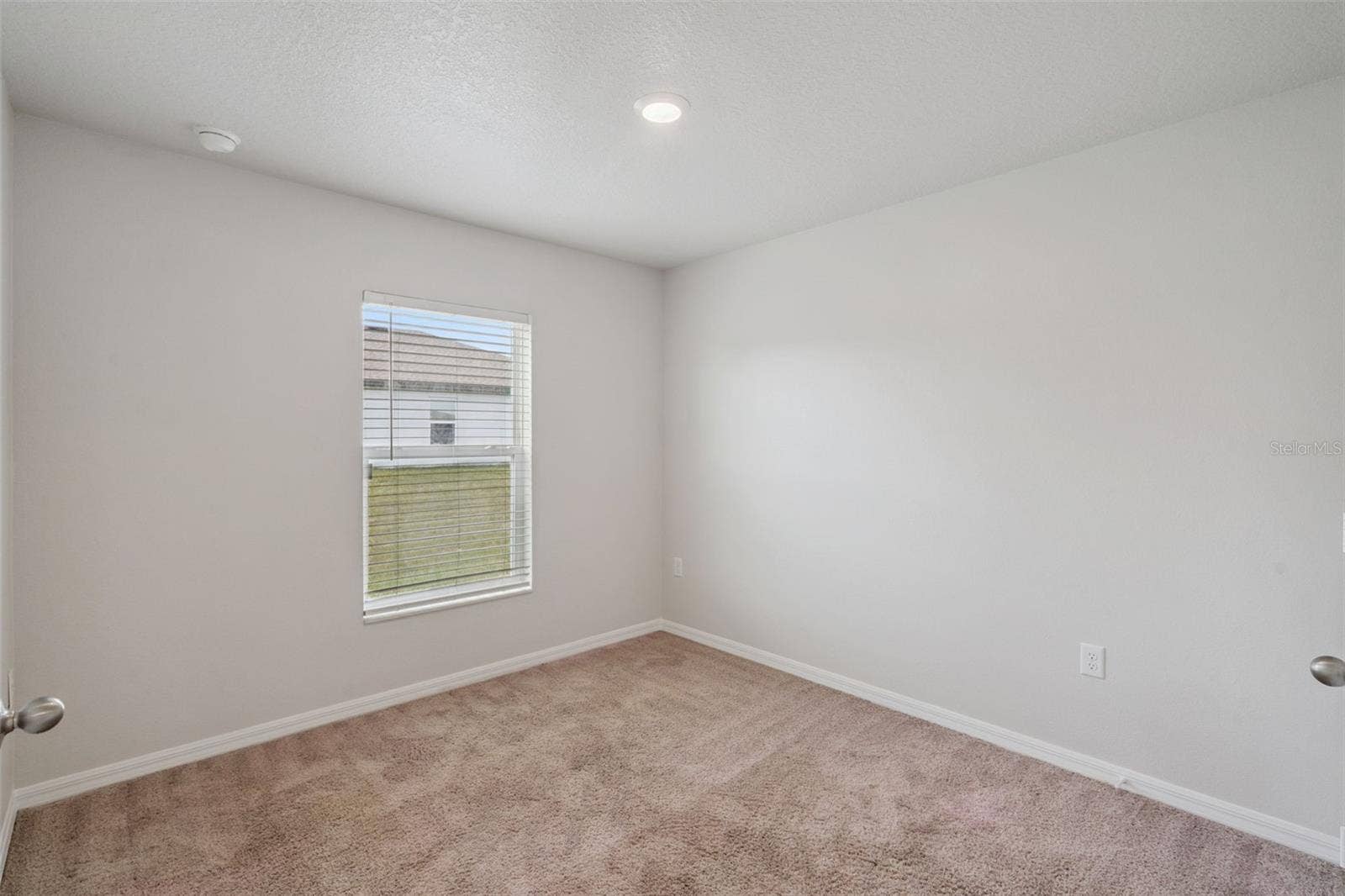 1350 BRENWAY DRIVE, Mascotte, FL 34753