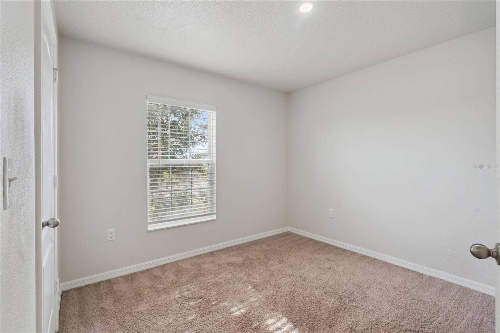 1350 BRENWAY DRIVE, Mascotte, FL 34753