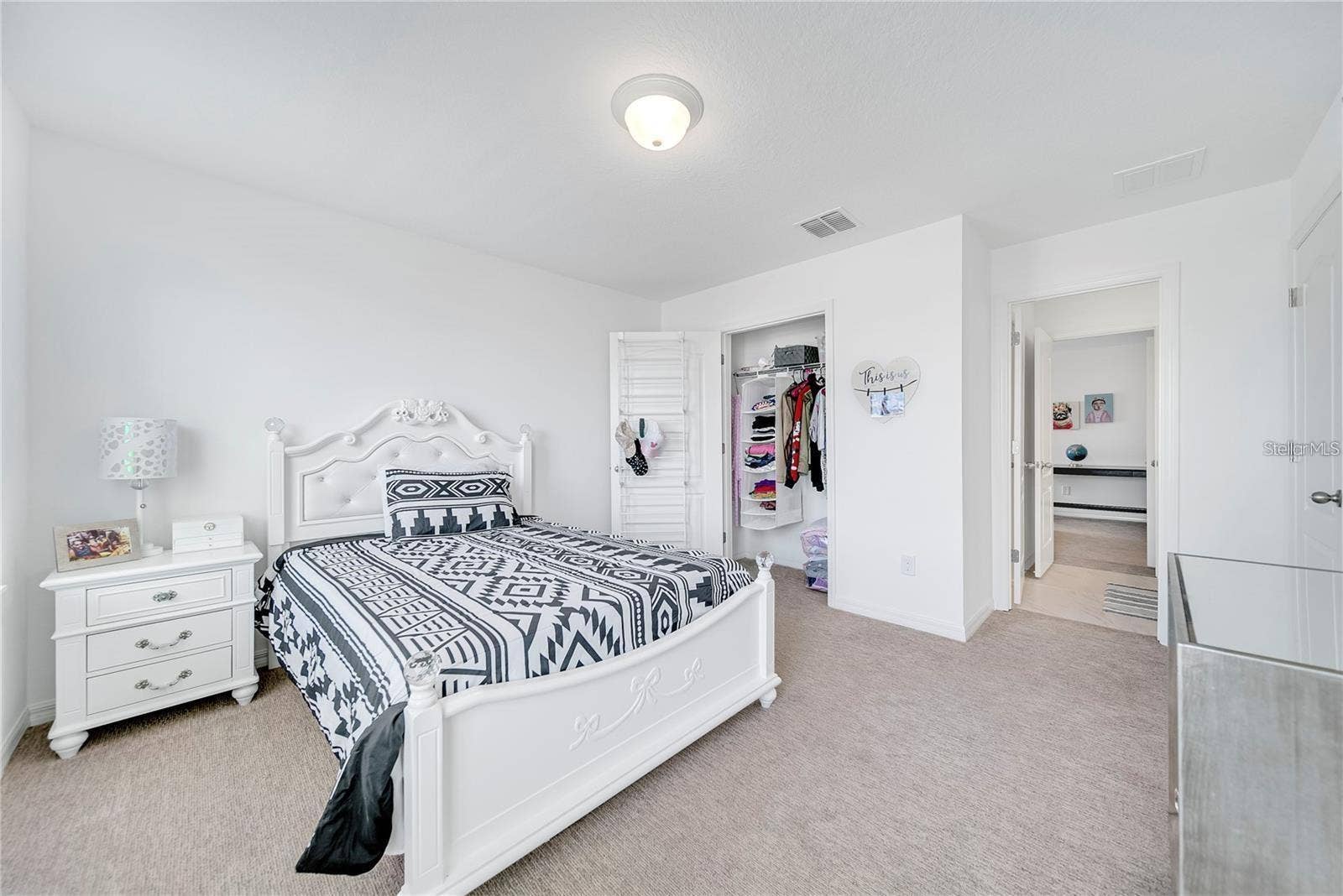6460 MAKRUT LIME DRIVE, Winter Garden, FL 34787 6460 MAKRUT LIME DRIVE, Winter Garden, FL 34787