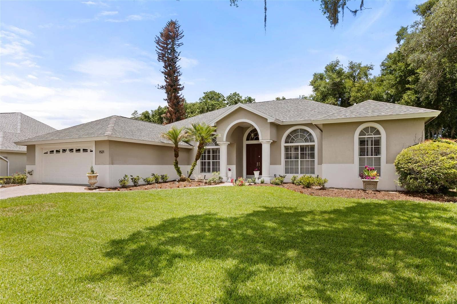 1521 EDGEWATER DRIVE, Mount Dora, FL 32757 1521 EDGEWATER DRIVE, Mount Dora, FL 32757