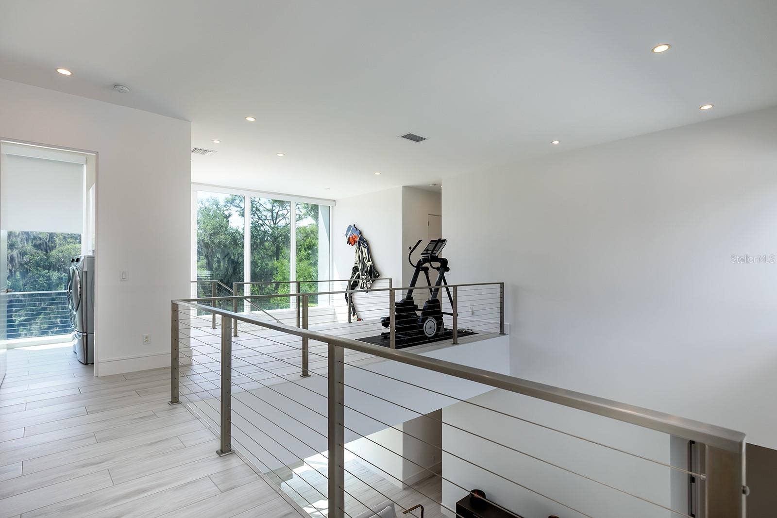231 CHELTON CIRCLE, Winter Park, FL 32789 Second Floor Hallway
