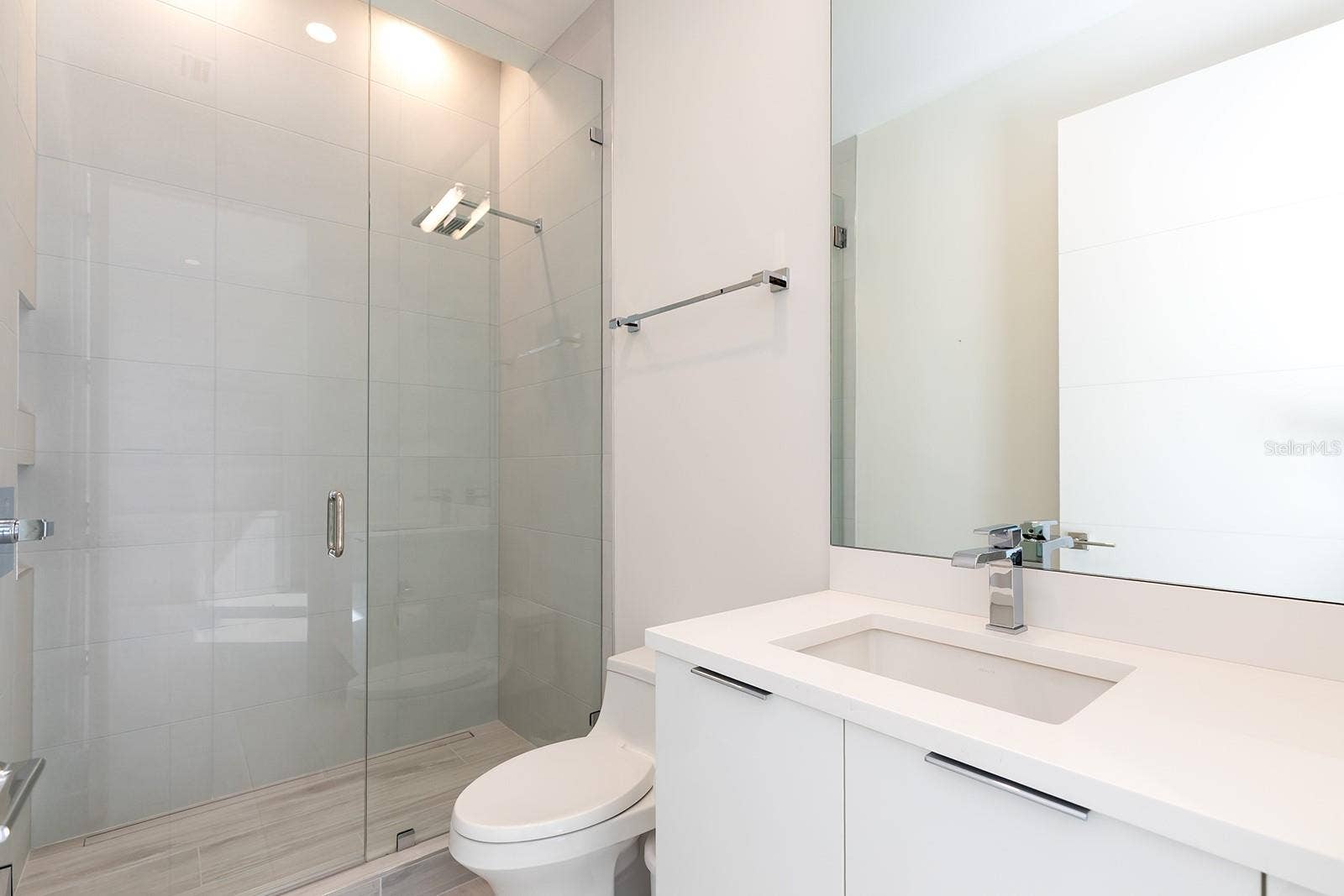 231 CHELTON CIRCLE, Winter Park, FL 32789 Bath 2 (Downstairs Ensuite)