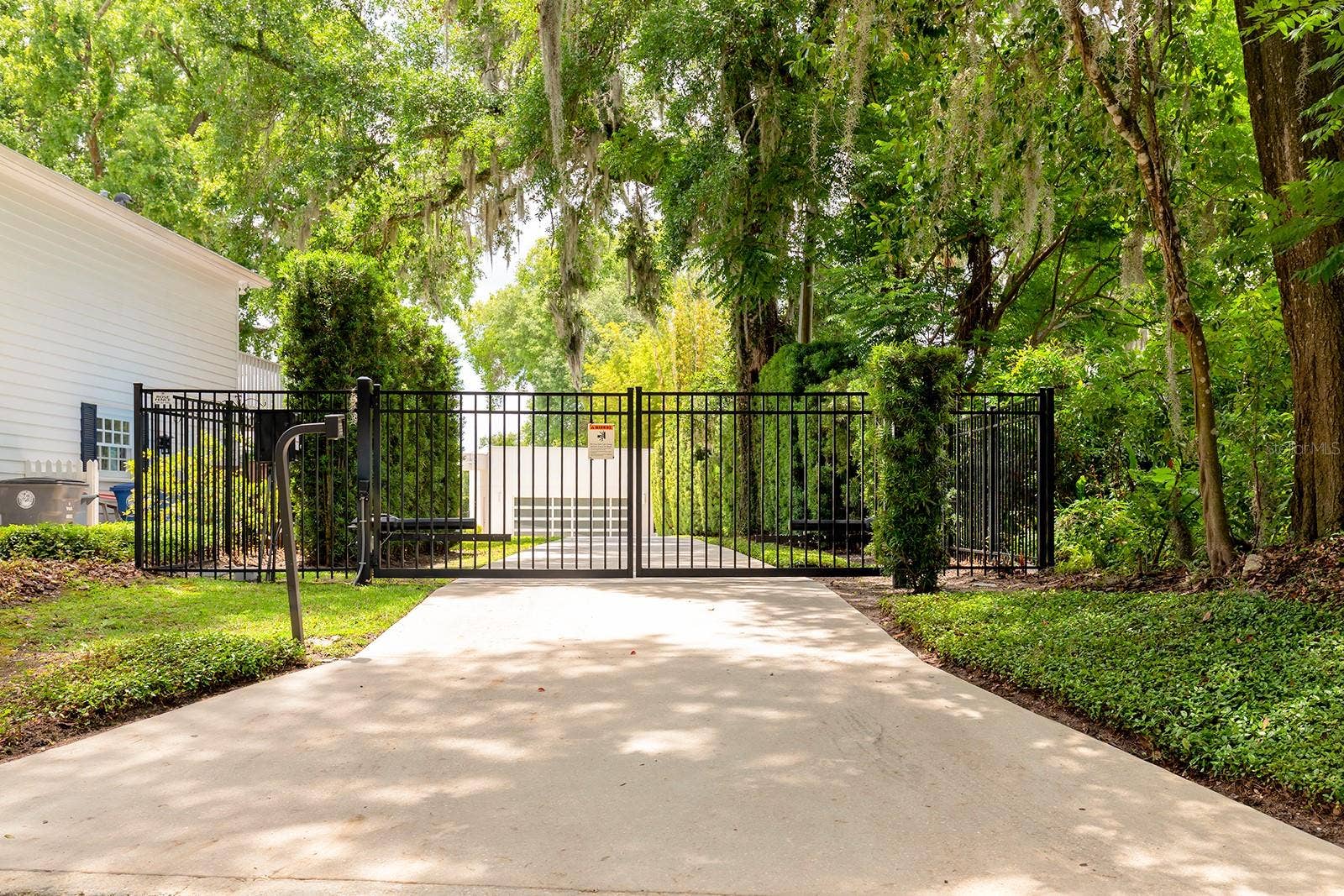 231 CHELTON CIRCLE, Winter Park, FL 32789 Gated Driveway