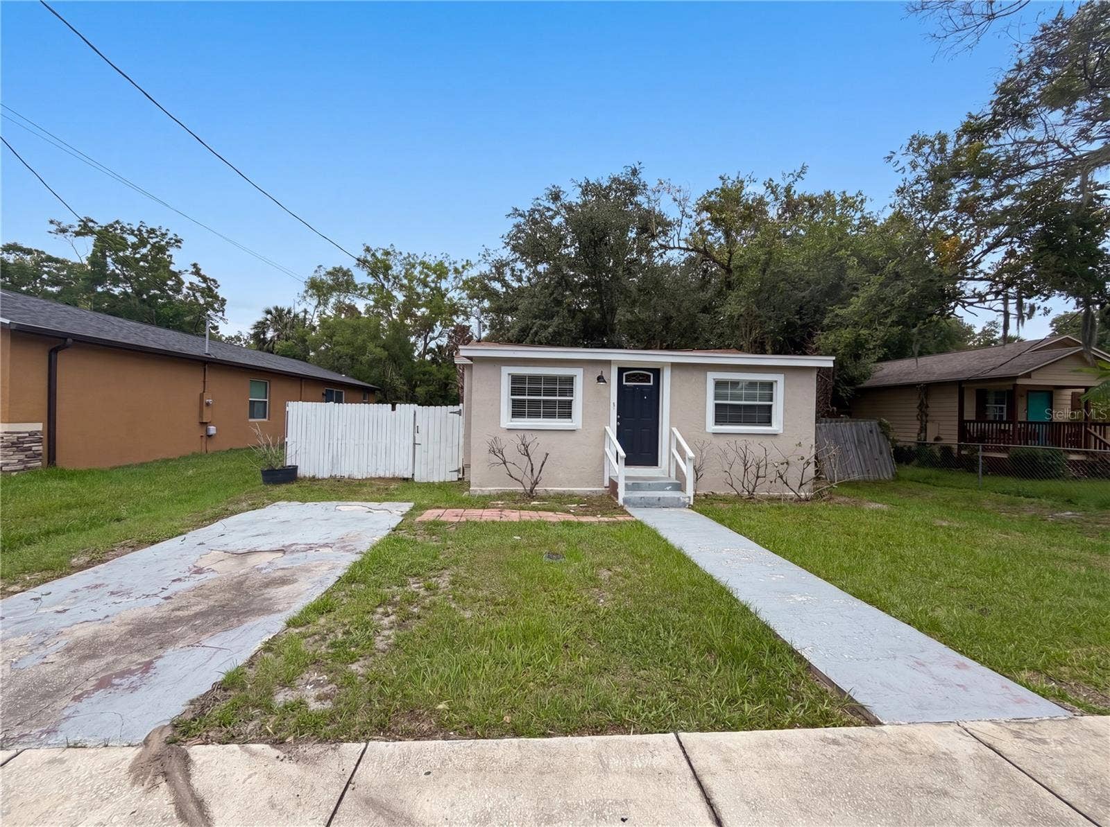 1506 W 16TH STREET, Sanford, FL 32771 1506 W 16TH STREET, Sanford, FL 32771