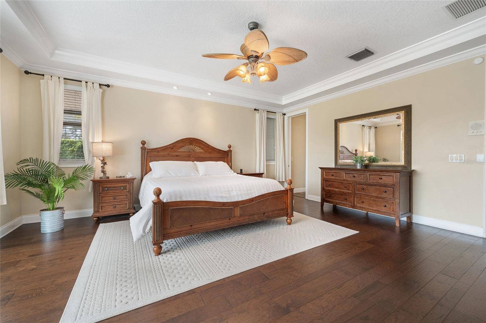 8612 OLDBRIDGE LANE, Orlando, FL 32819 8612 OLDBRIDGE LANE, Orlando, FL 32819