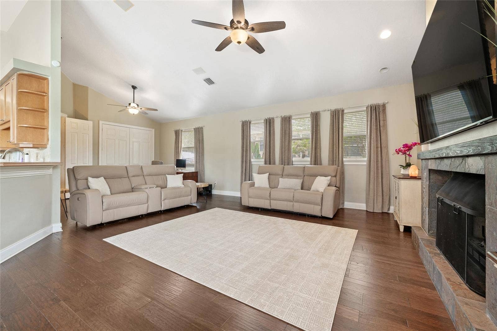 8612 OLDBRIDGE LANE, Orlando, FL 32819 8612 OLDBRIDGE LANE, Orlando, FL 32819