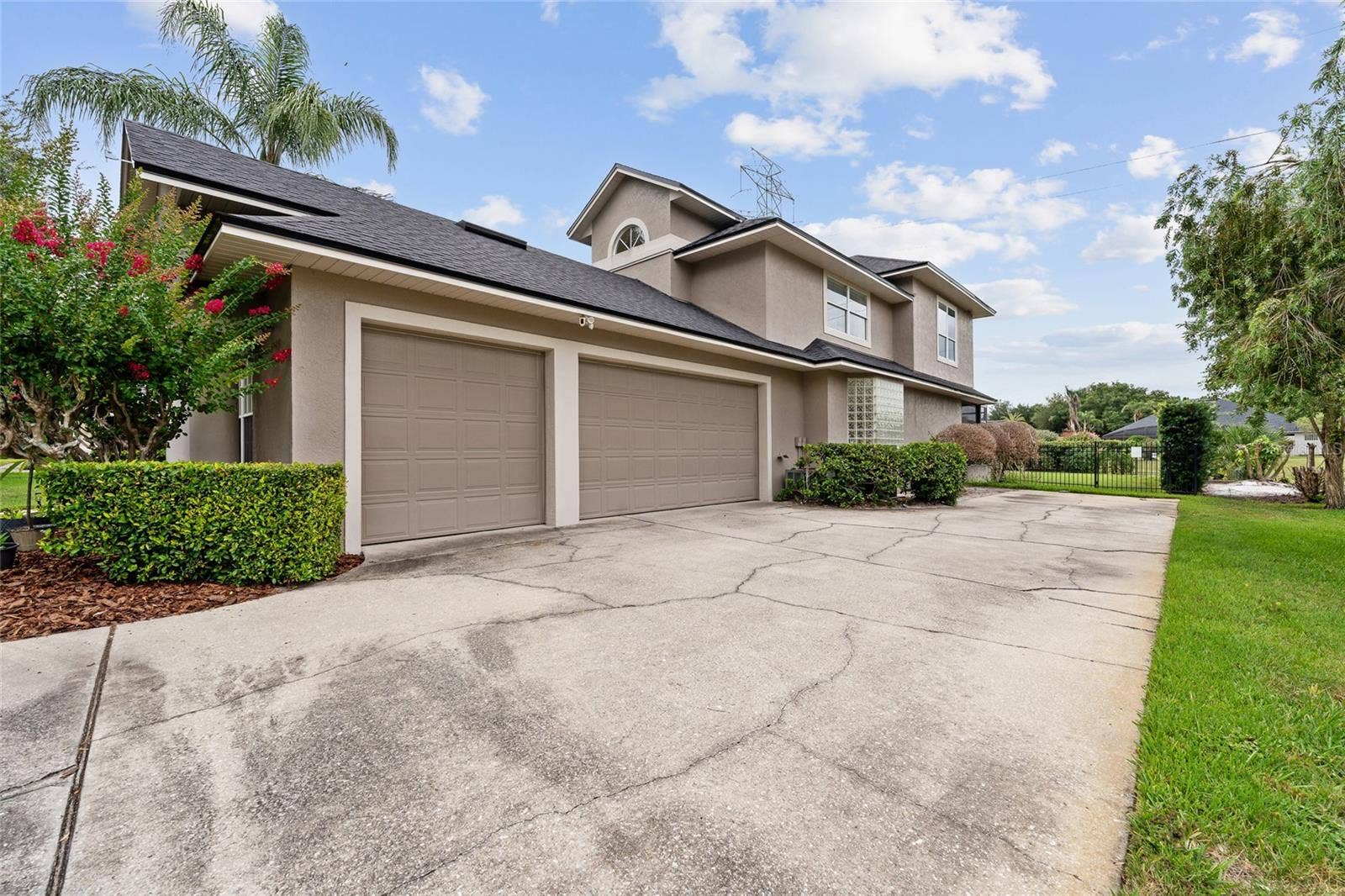 8612 OLDBRIDGE LANE, Orlando, FL 32819 8612 OLDBRIDGE LANE, Orlando, FL 32819
