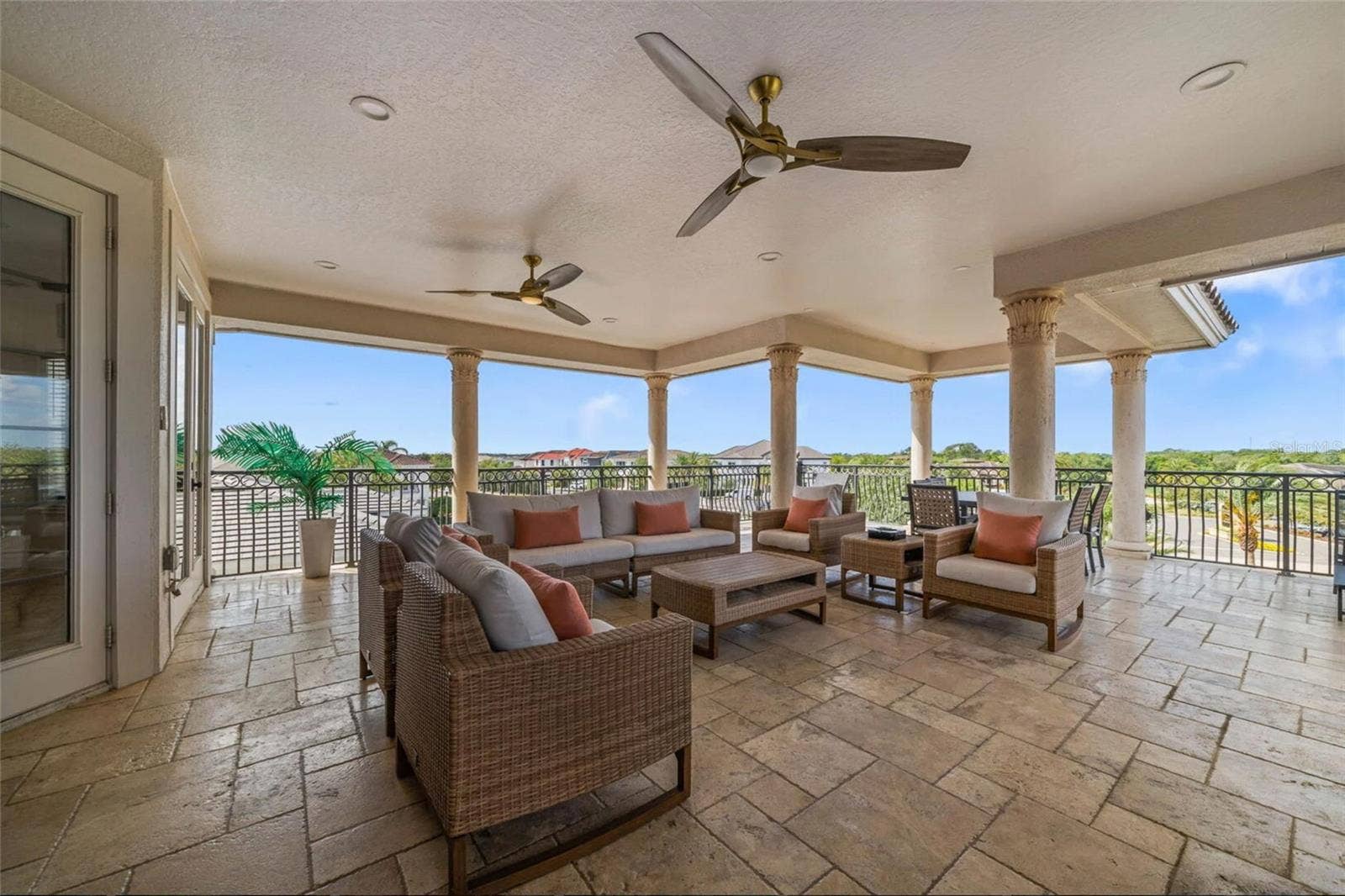 304 MUIRFIELD LOOP, Reunion, FL 34747 Bring the Cigars!