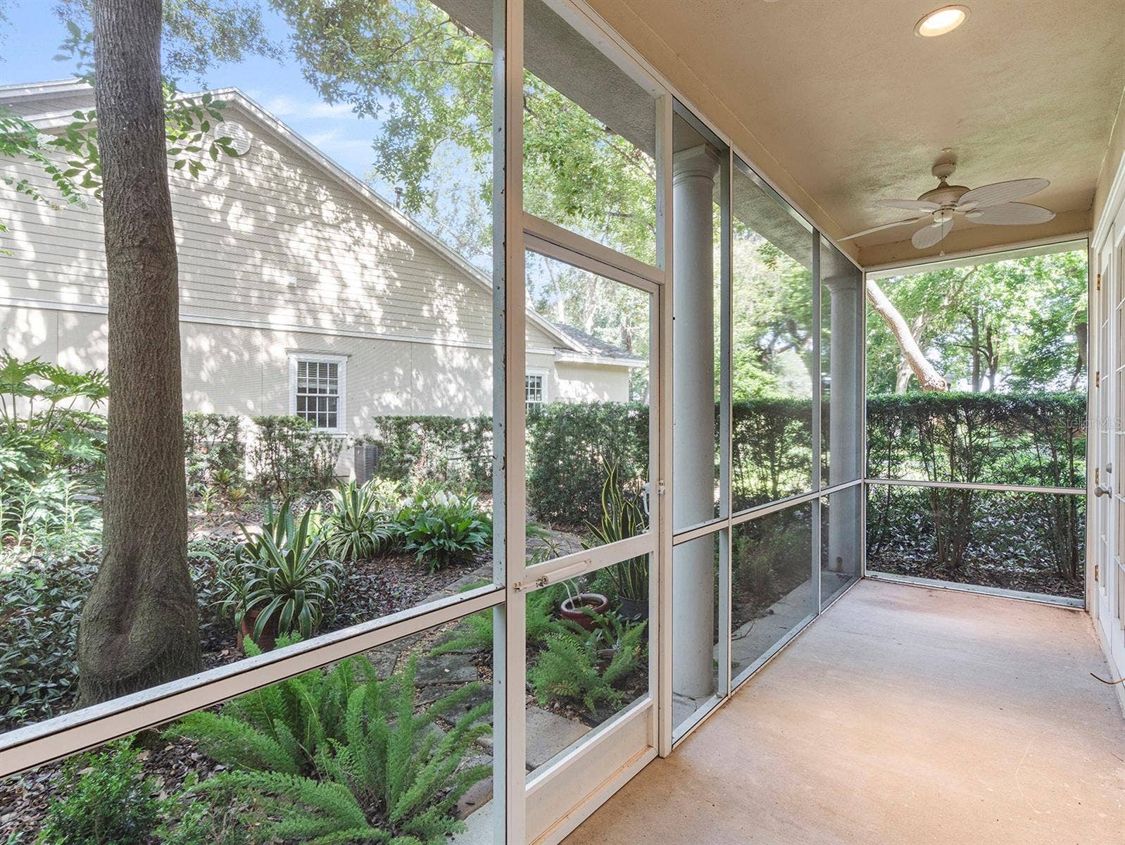 1223 COUNTRY CLUB OAKS CIRCLE, Orlando, FL 32804 First Floor Screened Porch