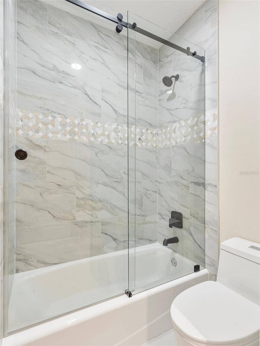 1223 COUNTRY CLUB OAKS CIRCLE, Orlando, FL 32804 Full Bath 3