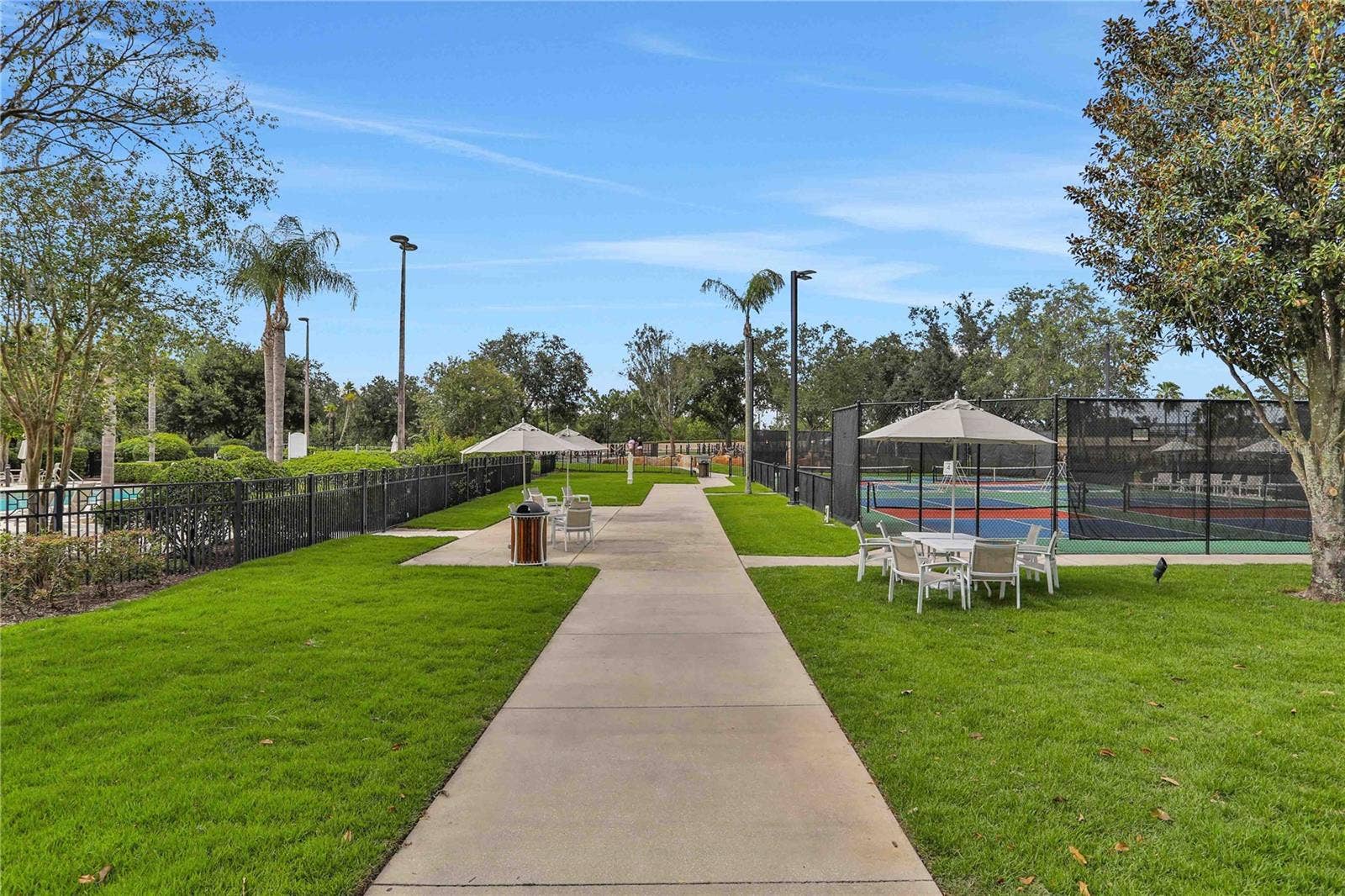 7438 GATHERING COURT, Reunion, FL 34747 This way to Tennis & Pickleball!