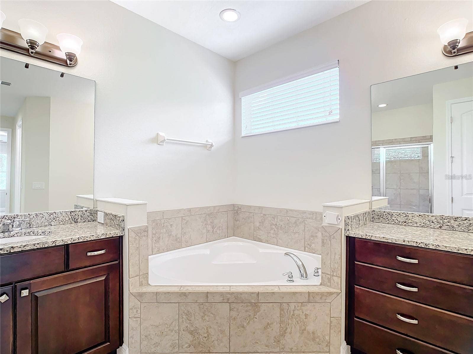 421 MEADOWRIDGE COVE, Longwood, FL 32750 421 MEADOWRIDGE COVE, Longwood, FL 32750