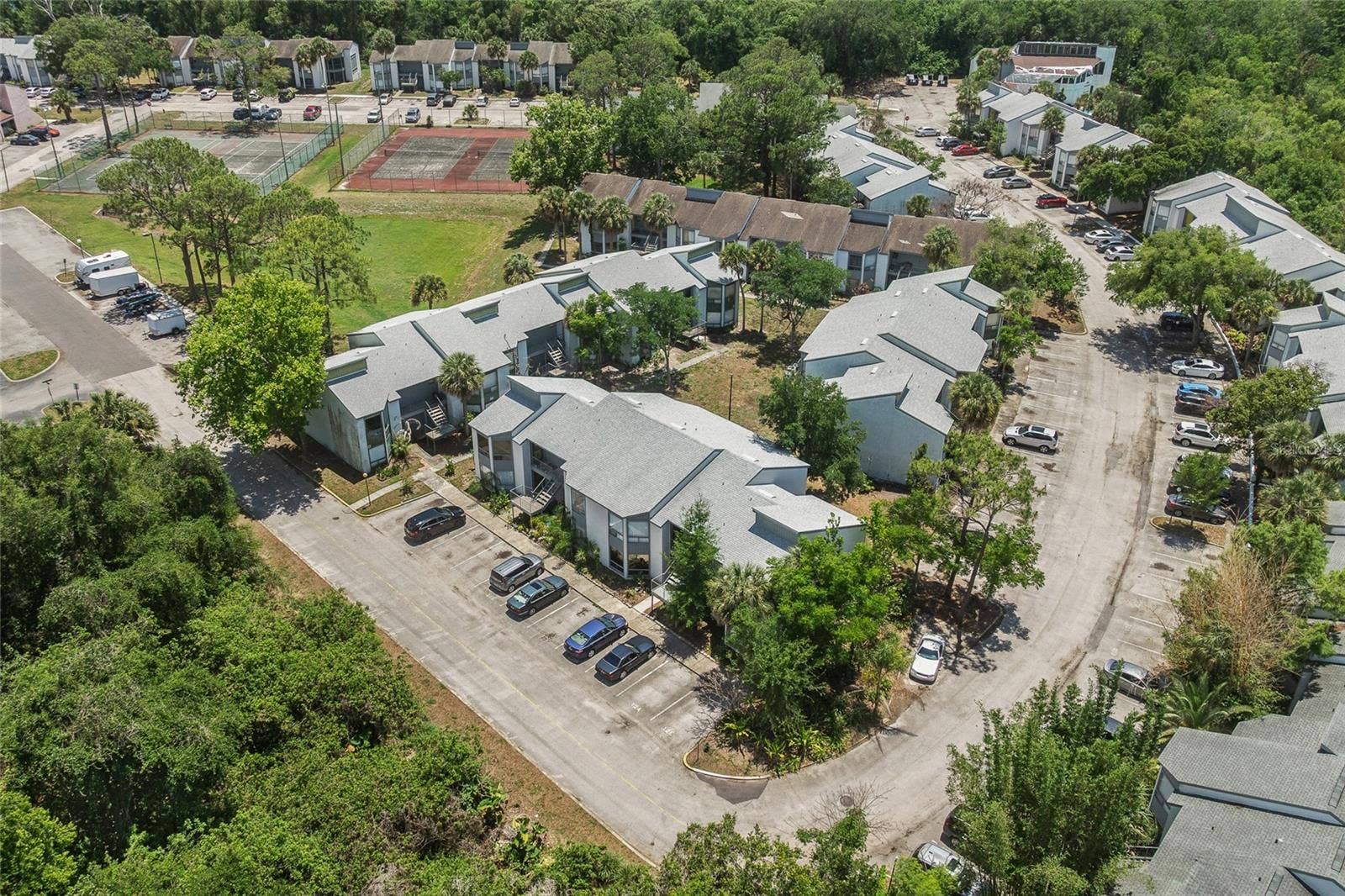 4312 LAKEWAY DRIVE, #12F, Orlando, FL 32839 4312 LAKEWAY DRIVE, #12F, Orlando, FL 32839