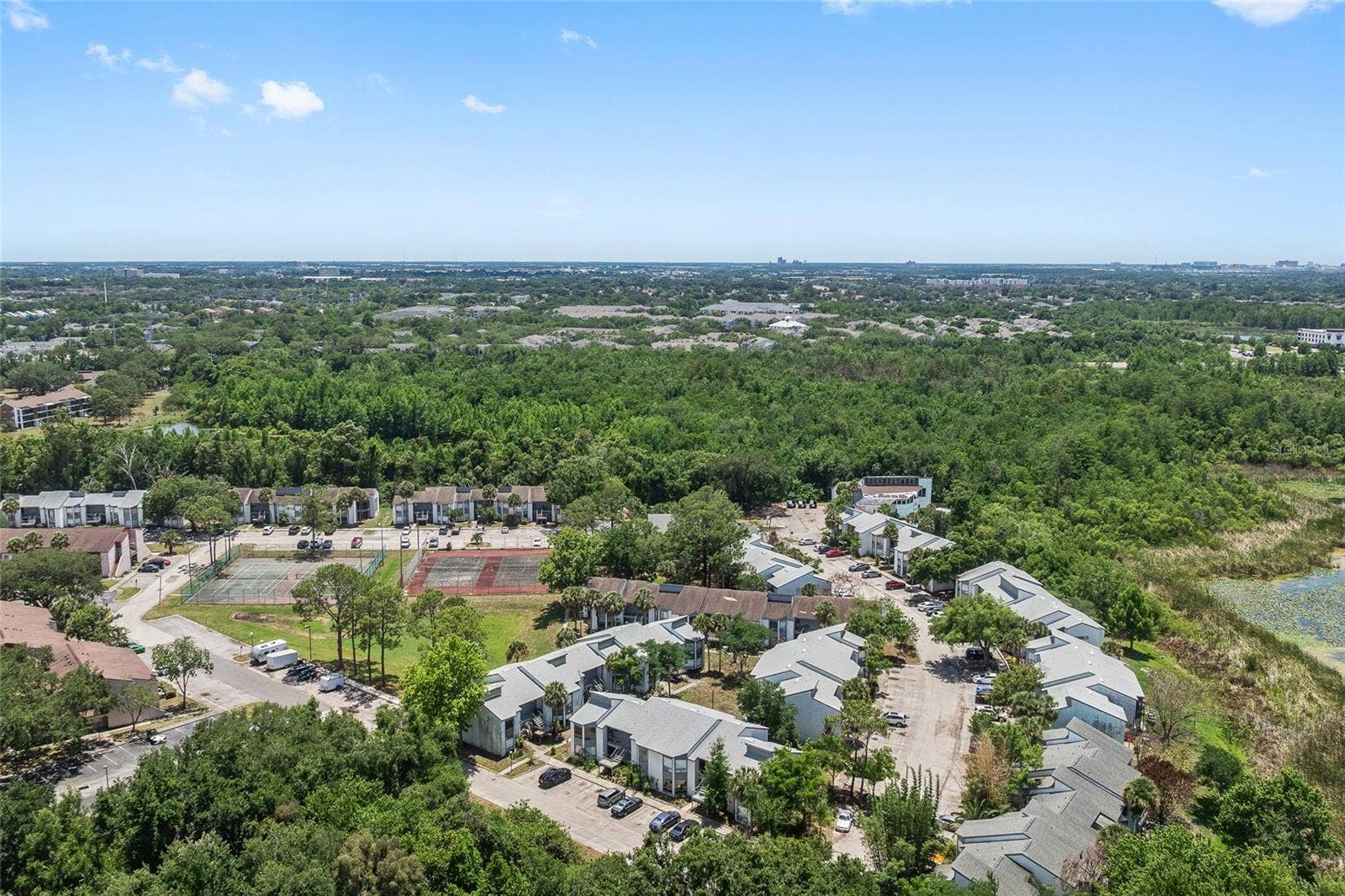 4312 LAKEWAY DRIVE, #12F, Orlando, FL 32839 4312 LAKEWAY DRIVE, #12F, Orlando, FL 32839
