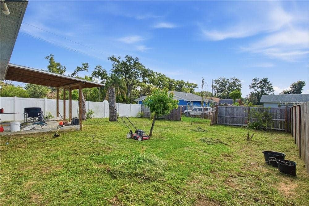 14584 20TH ST, Dade City, FL 33523