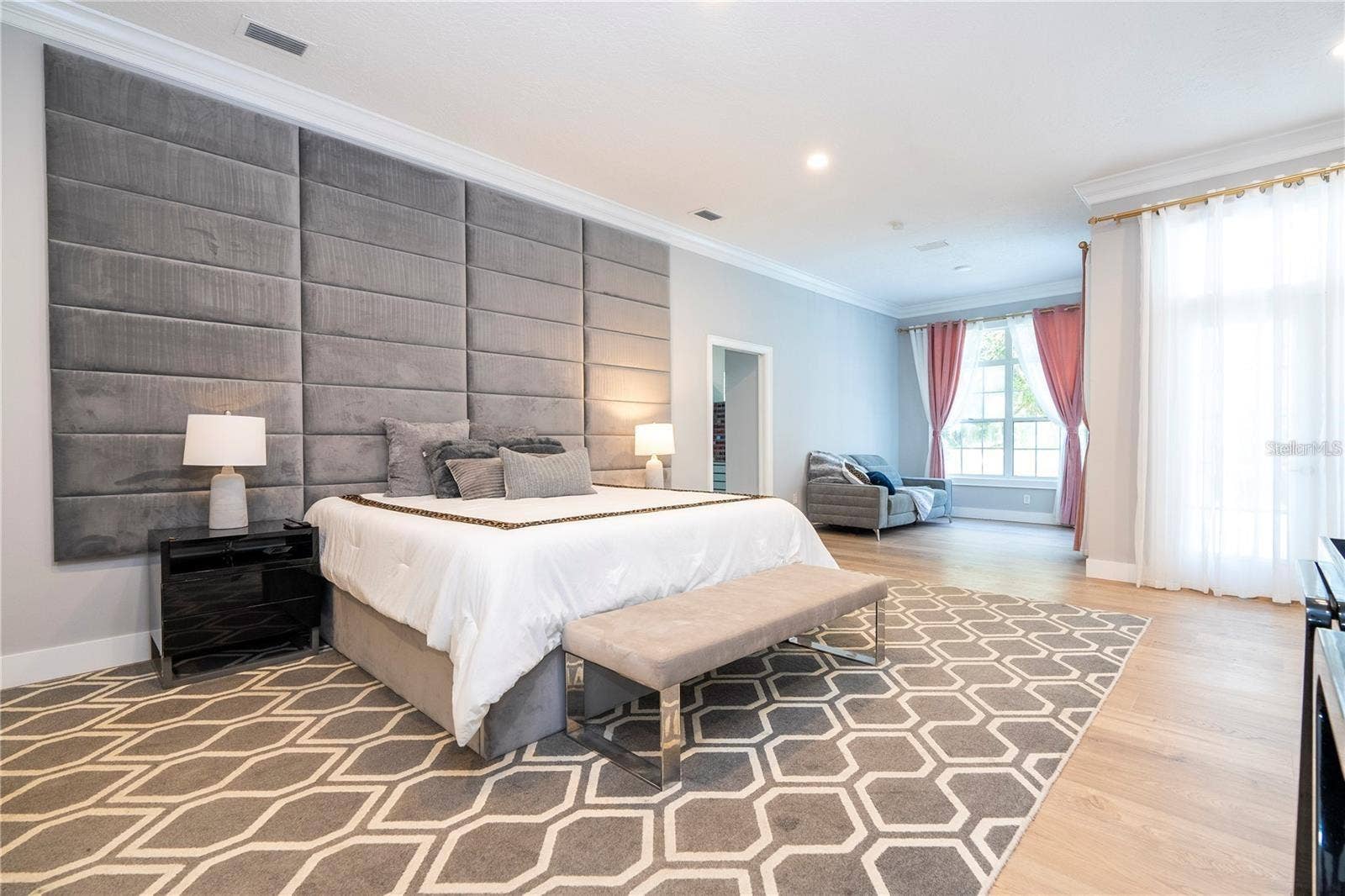 5646 MASTERS BOULEVARD, Orlando, FL 32819 5646 MASTERS BOULEVARD, Orlando, FL 32819