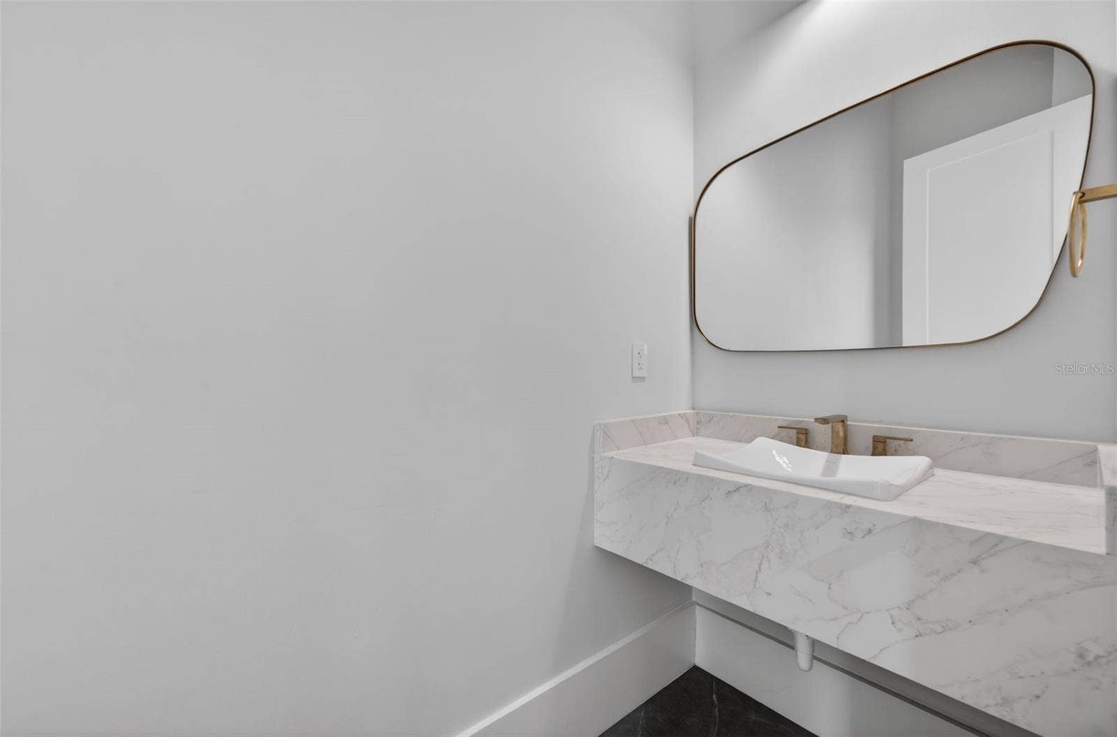 240 N PHELPS AVENUE, Winter Park, FL 32789 240 N PHELPS AVENUE, Winter Park, FL 32789