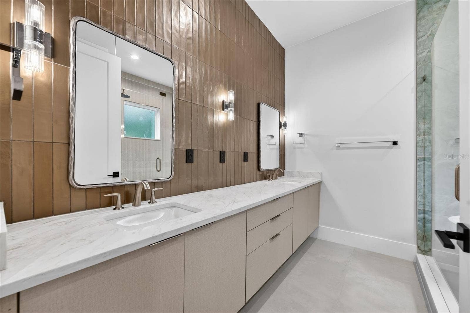 240 N PHELPS AVENUE, Winter Park, FL 32789 240 N PHELPS AVENUE, Winter Park, FL 32789